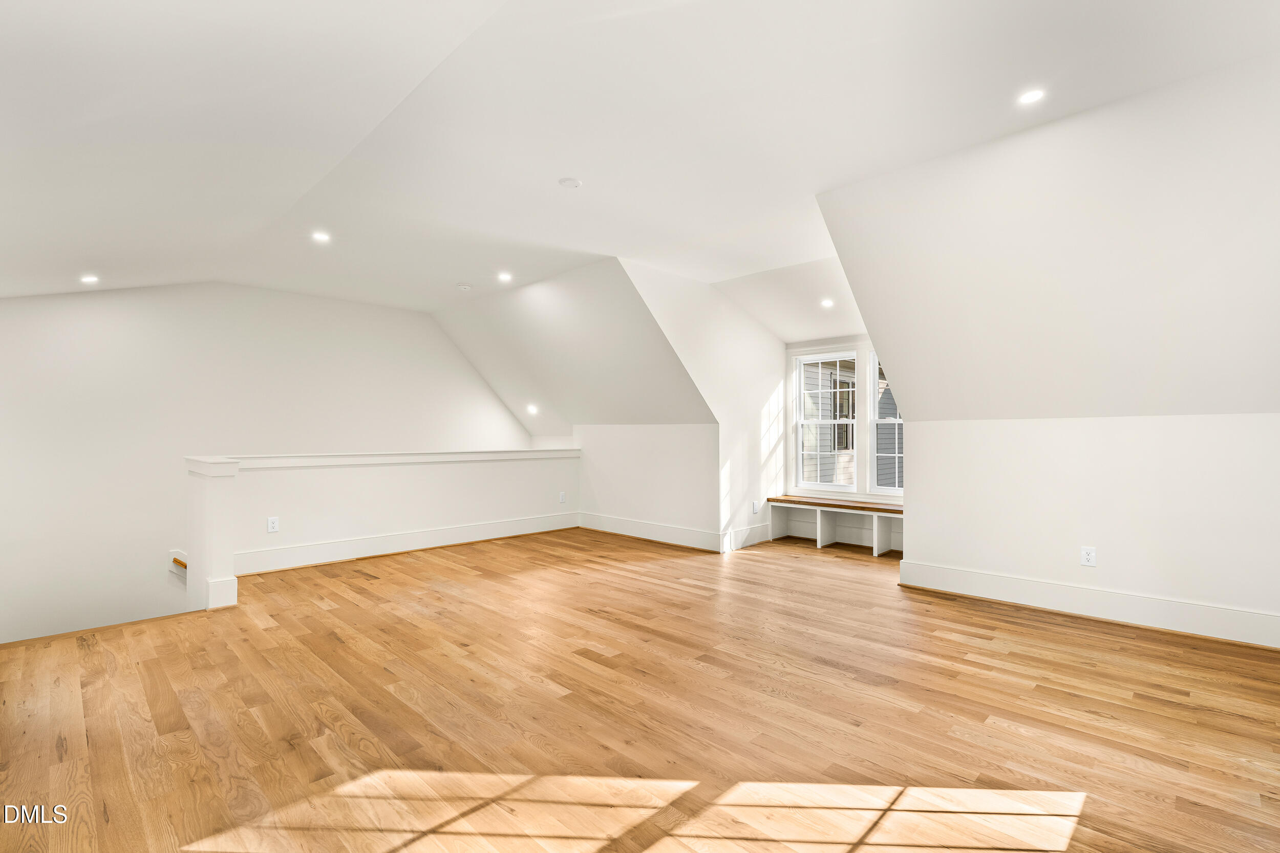 6 Chantilly Place Property Photo 39