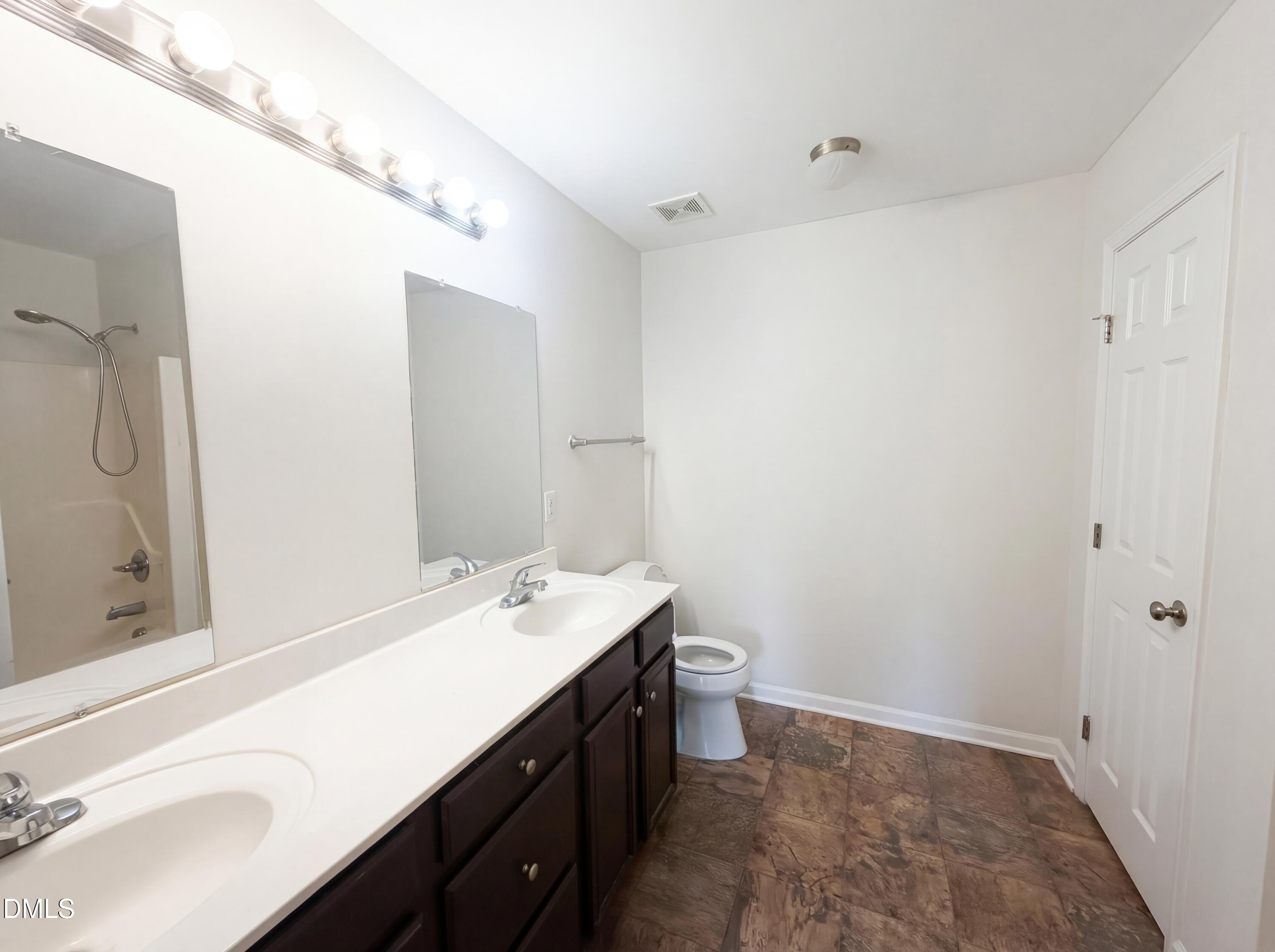3705 Chancellorsville Court Property Photo 6
