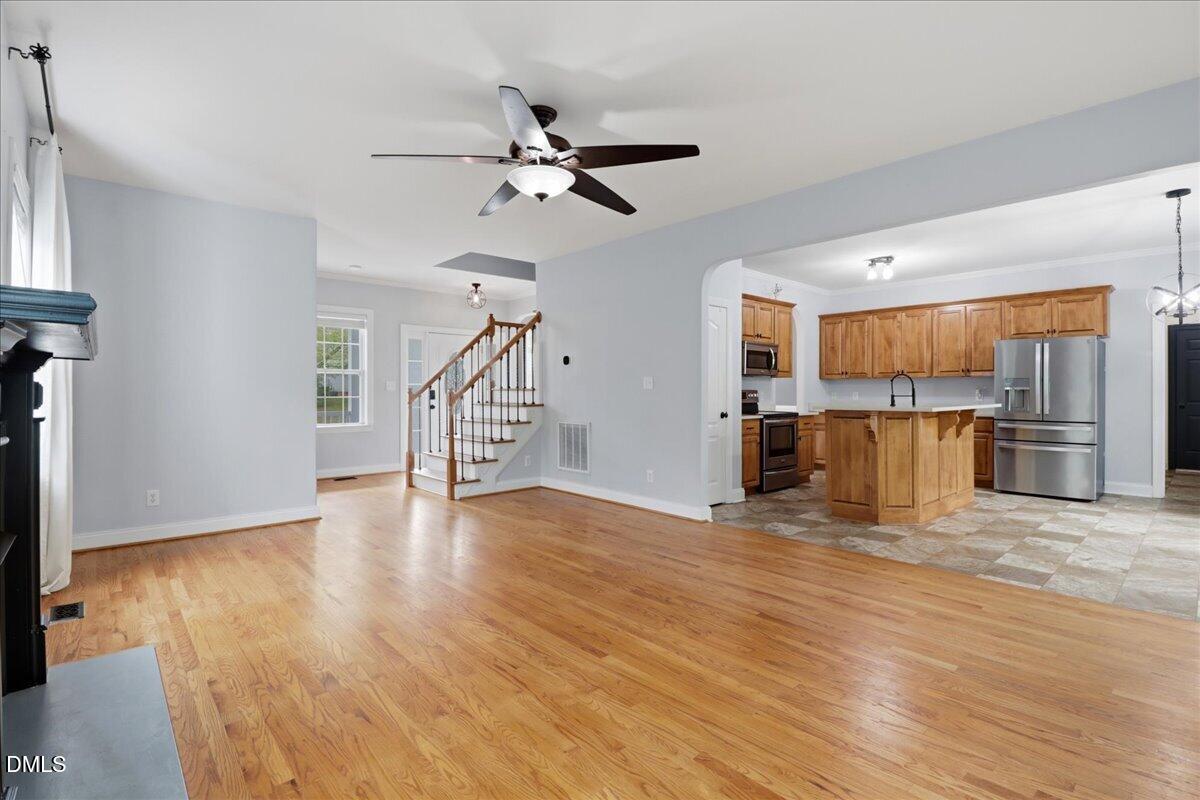 67 E Trafalgar Court Property Photo 6
