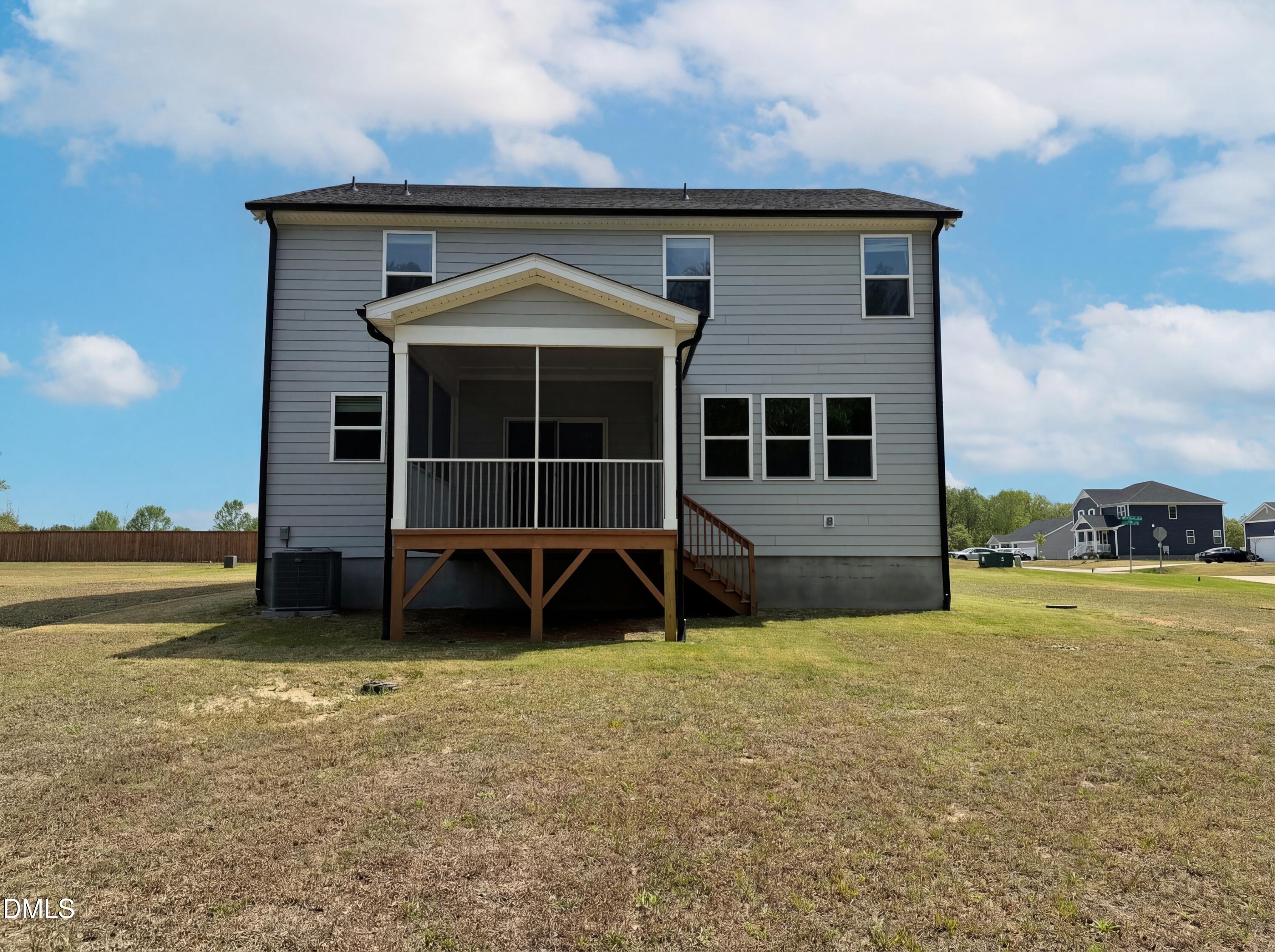 1717 Willow Landing Way Property Photo 5