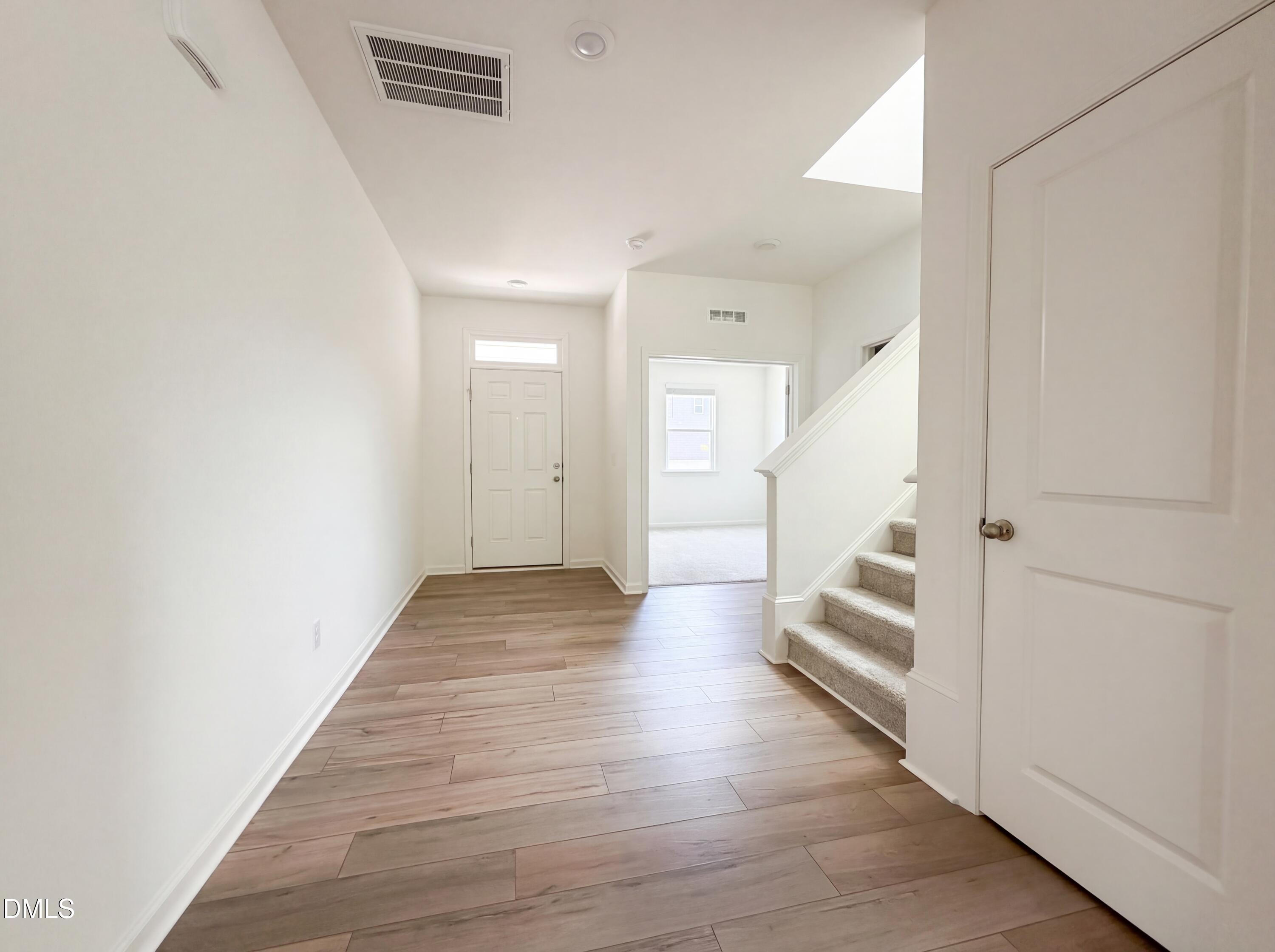 1717 Willow Landing Way Property Photo 6