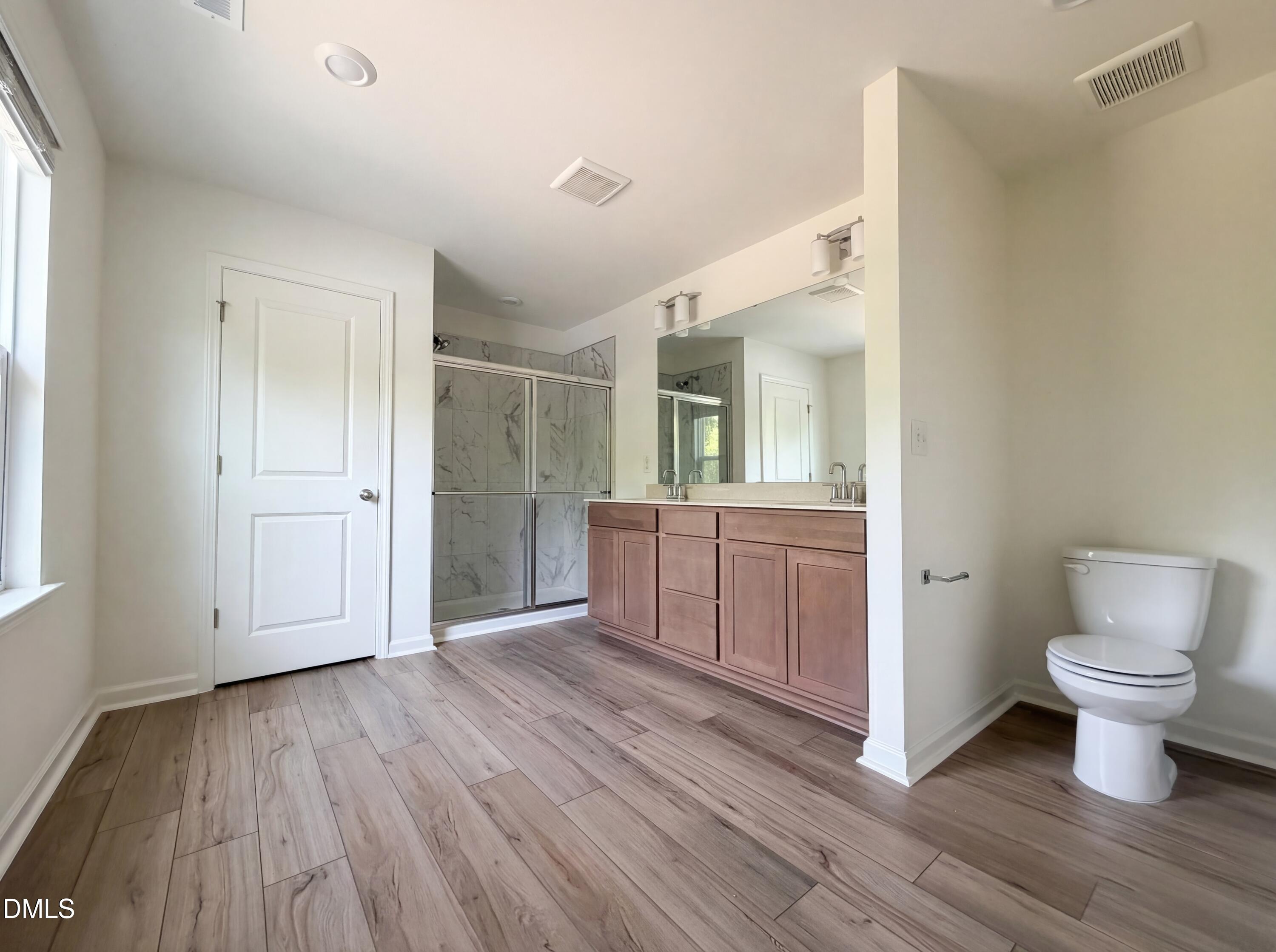 1717 Willow Landing Way Property Photo 7