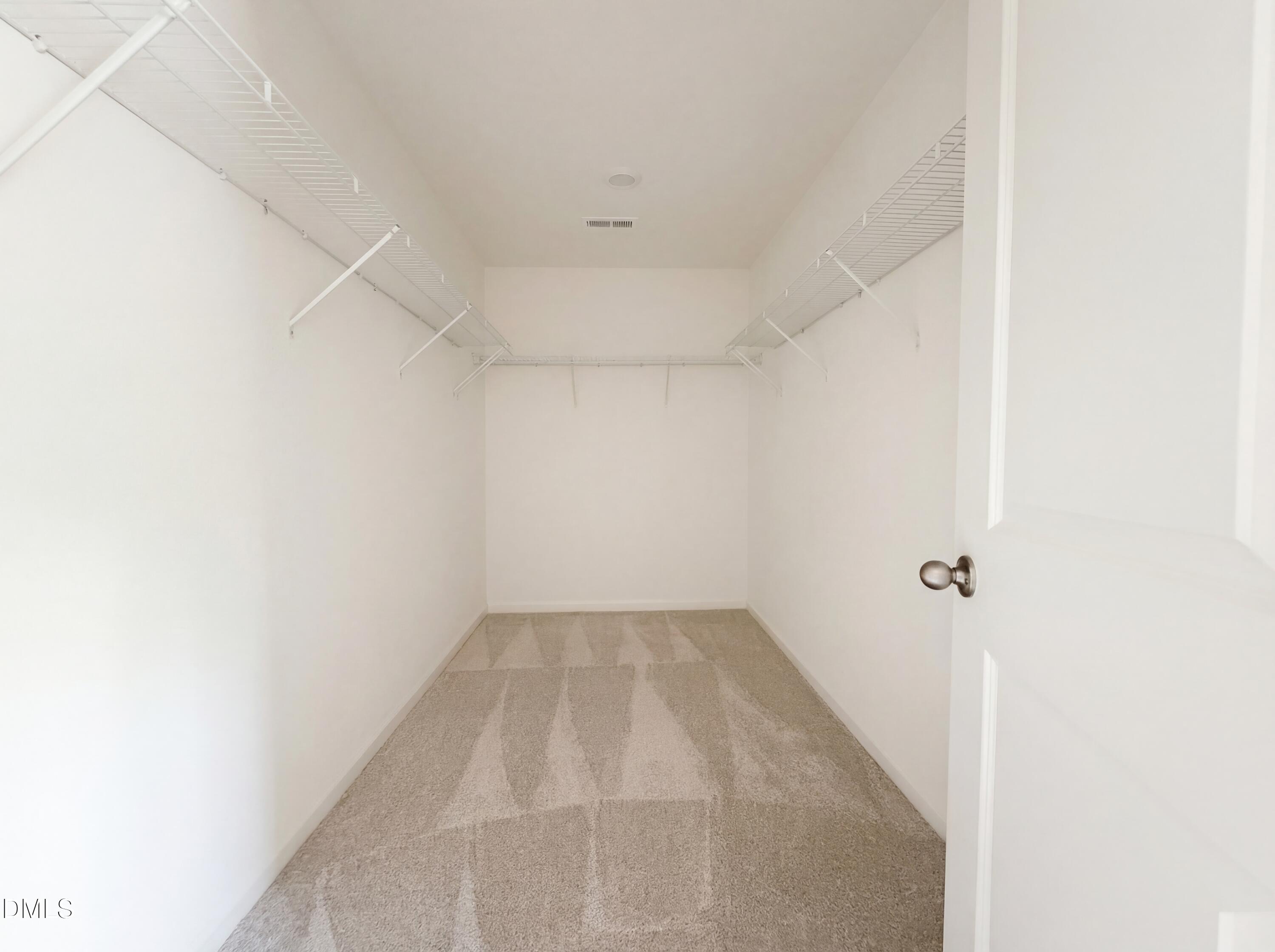 1717 Willow Landing Way Property Photo 16