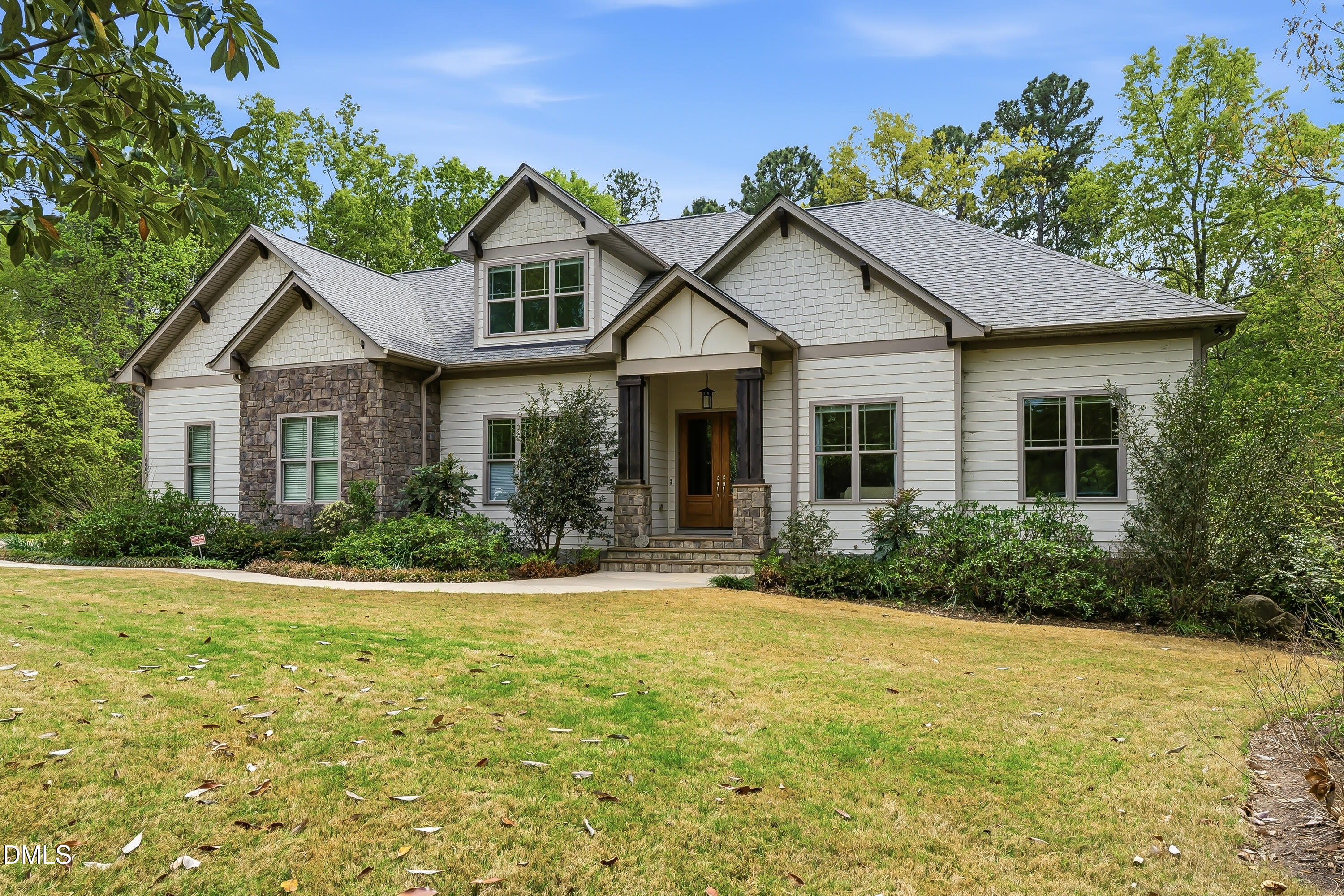 10004 Sandcreek Court Property Photo 3