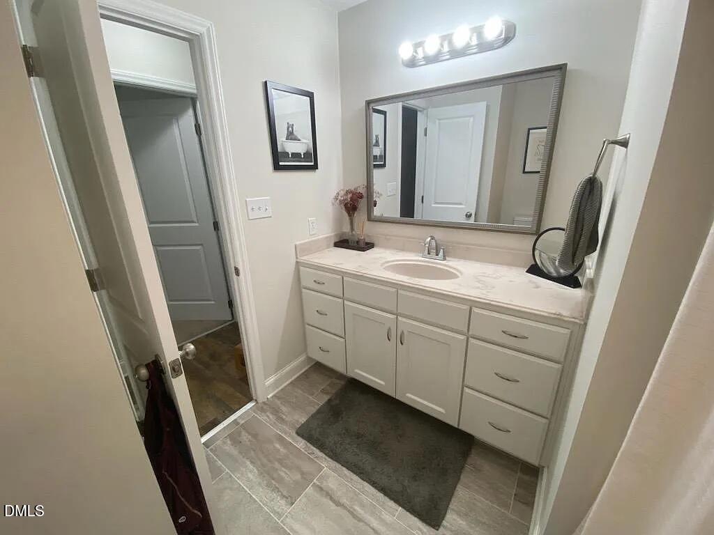 7501 Post Oak Road Property Photo 8
