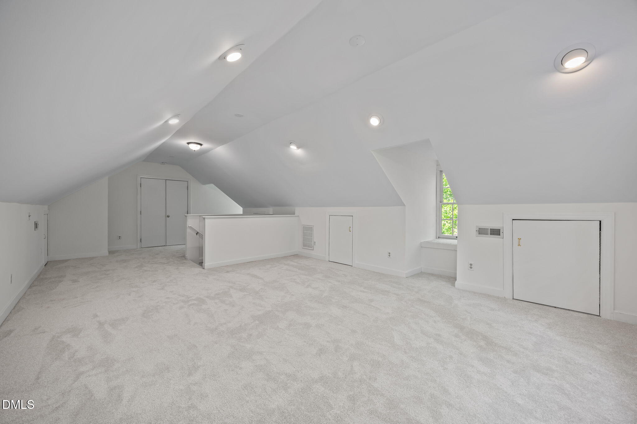8728 Drew Lane Property Photo 43