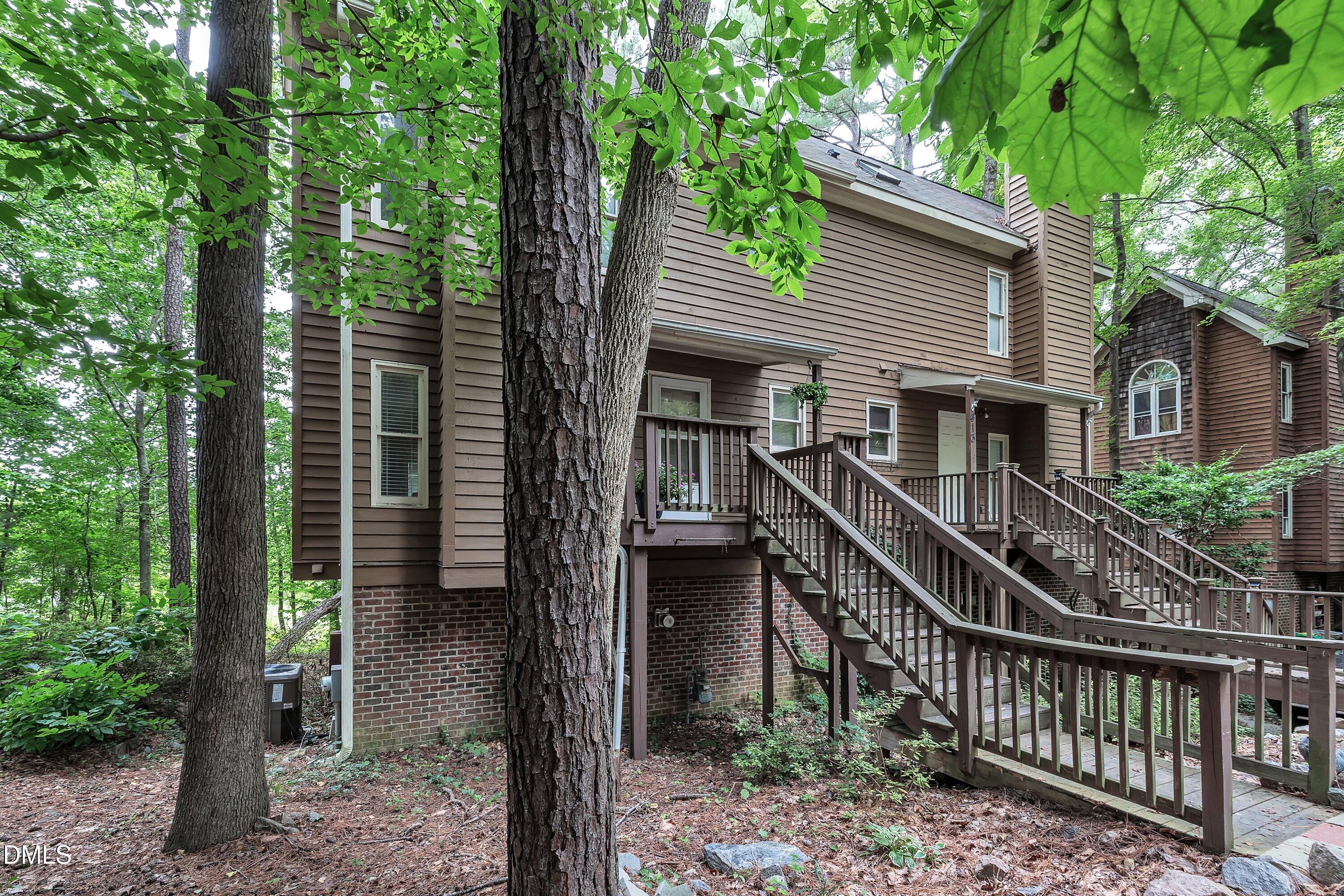 411 W Oak Avenue Property Photo 2