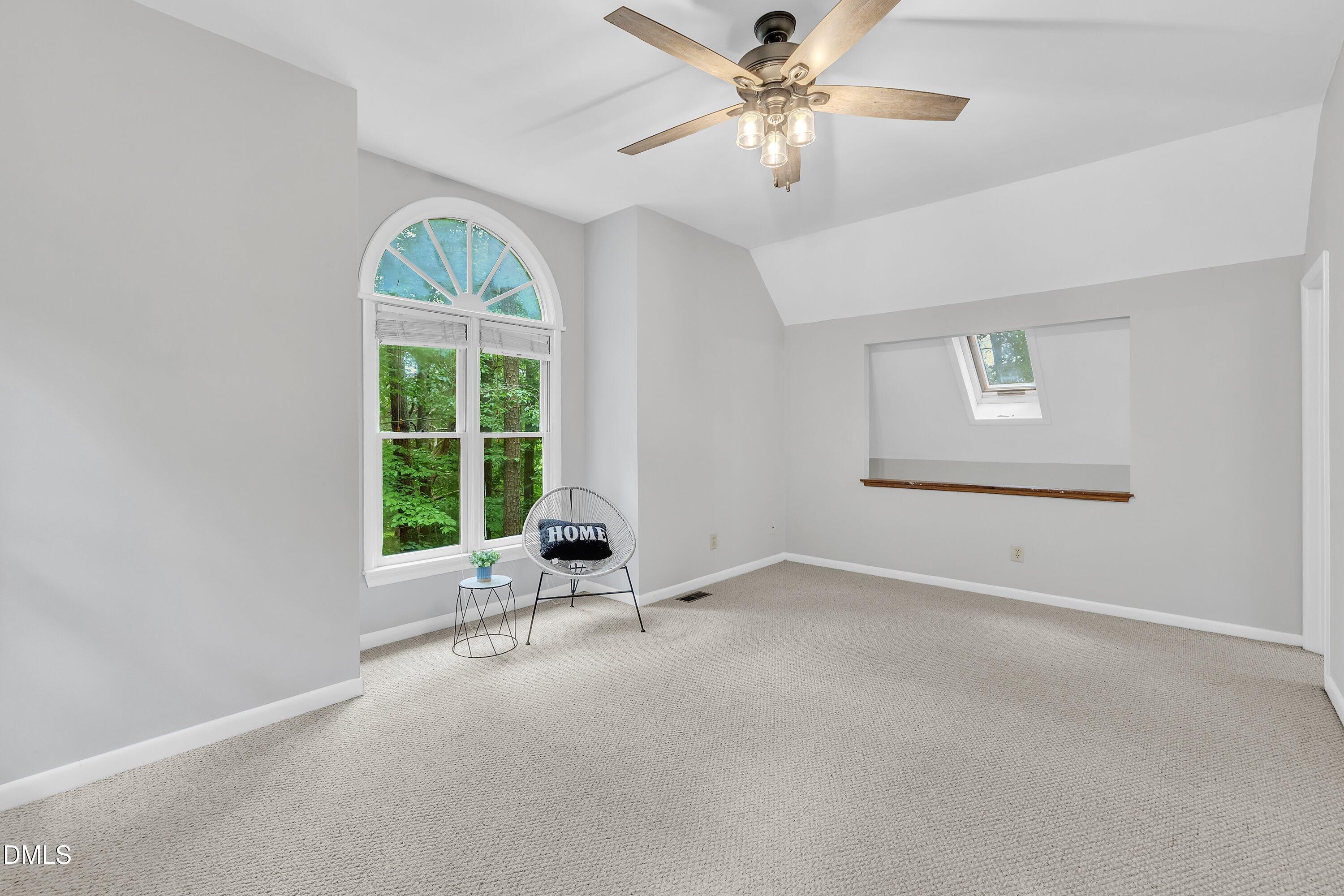 411 W Oak Avenue Property Photo 15