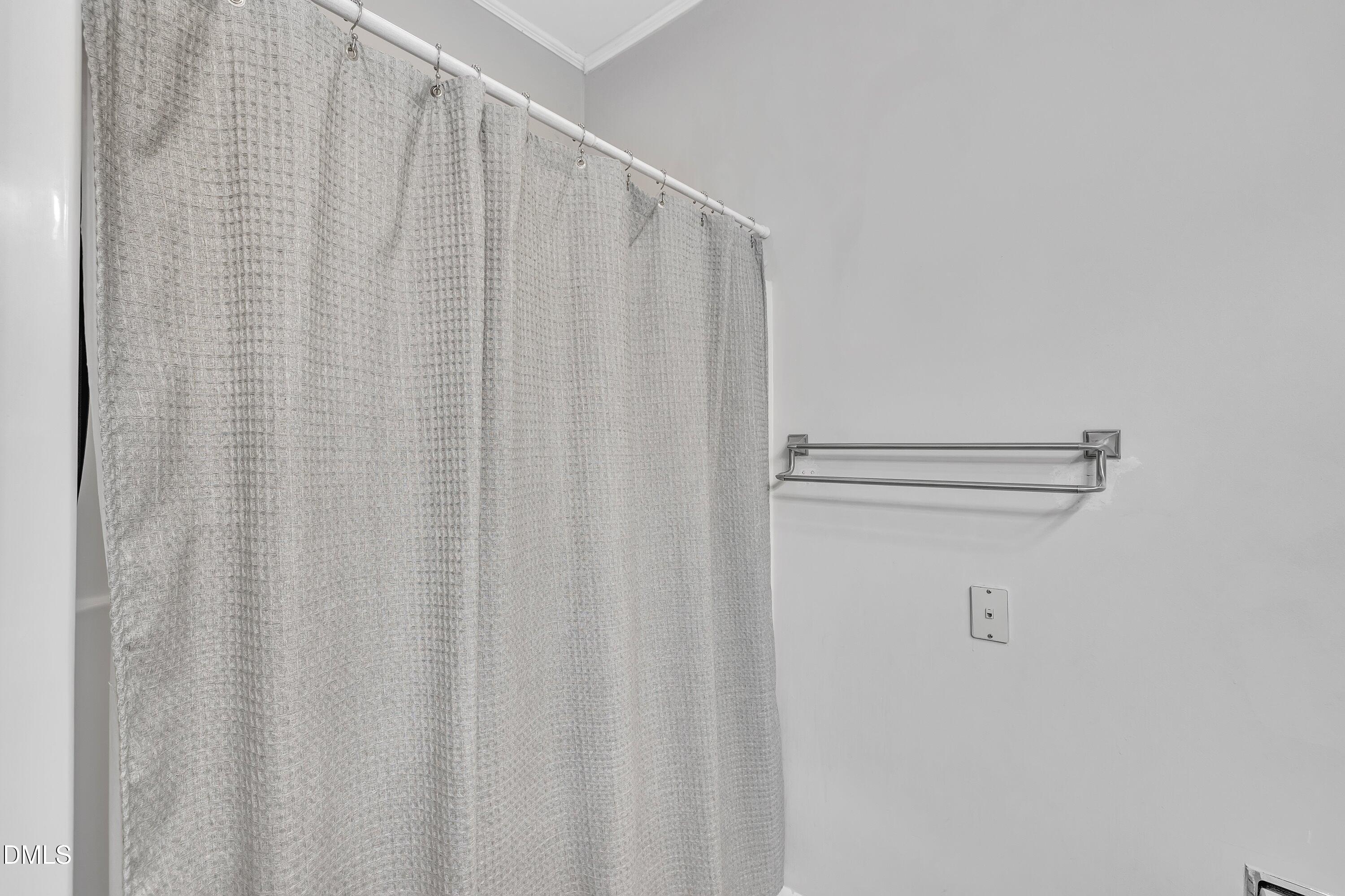 411 W Oak Avenue Property Photo 26