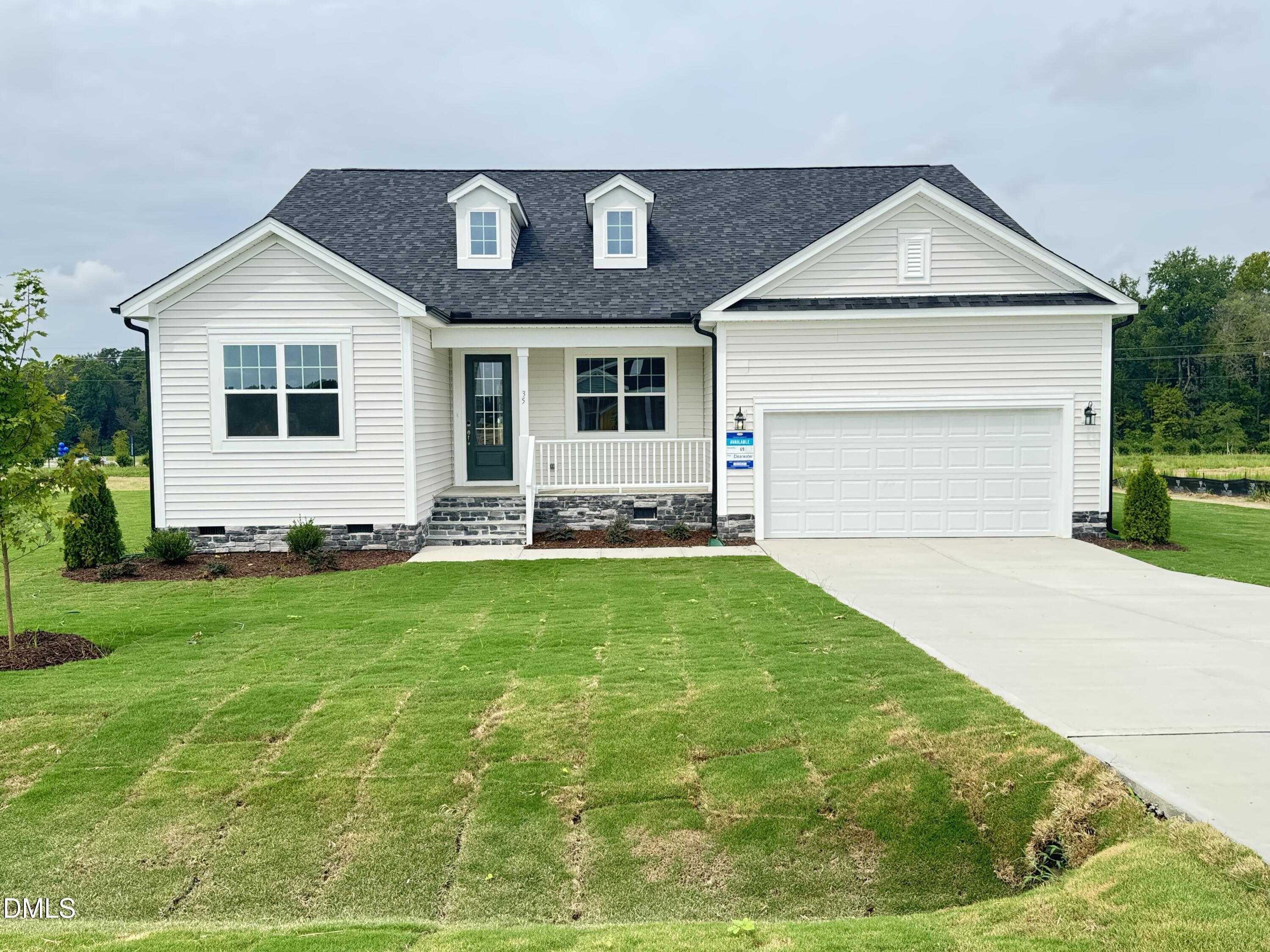 35 Windward Place Property Photo 1