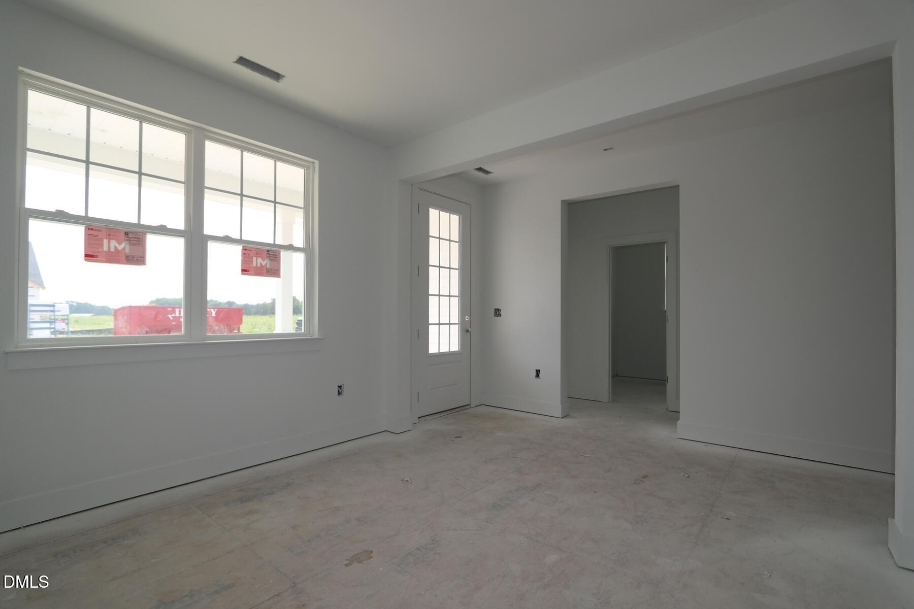 35 Windward Place Property Photo 3