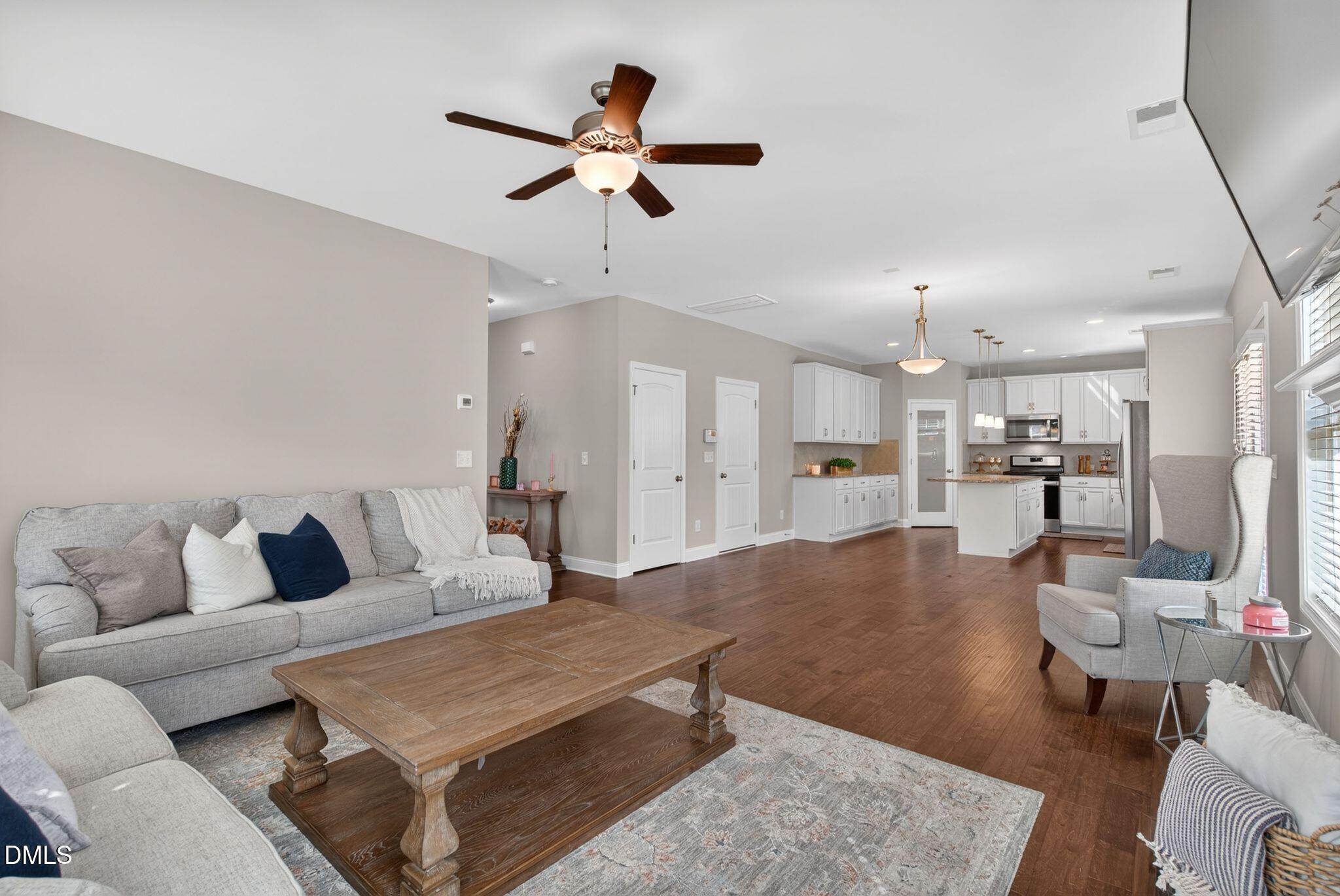 164 E Ravano Drive Property Photo 10