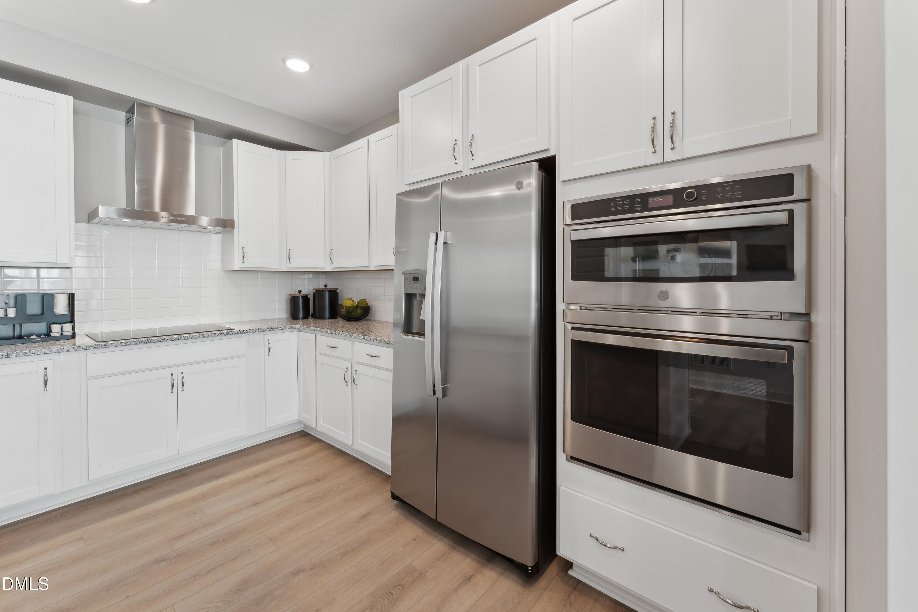 152 N White Street #100 Property Photo 6