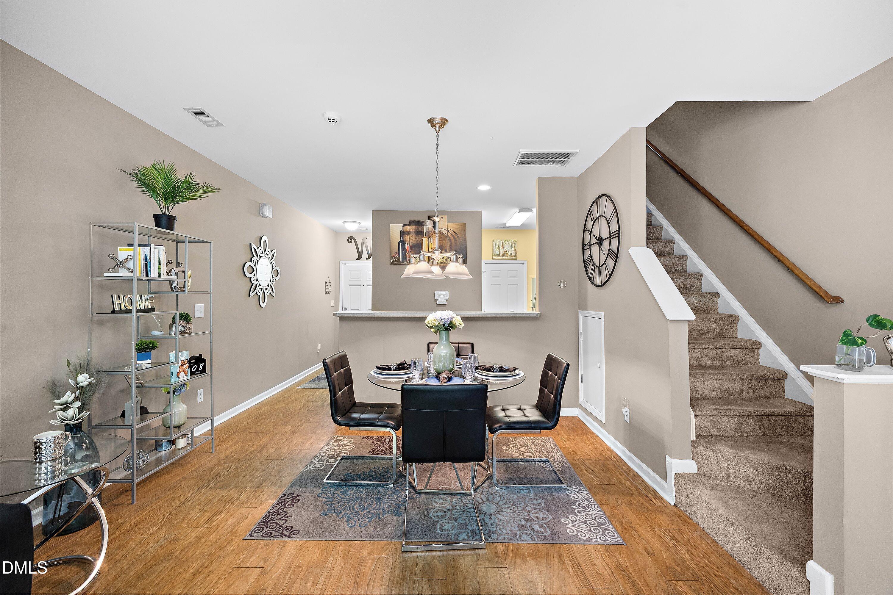1210 Hadel Place Property Photo 15