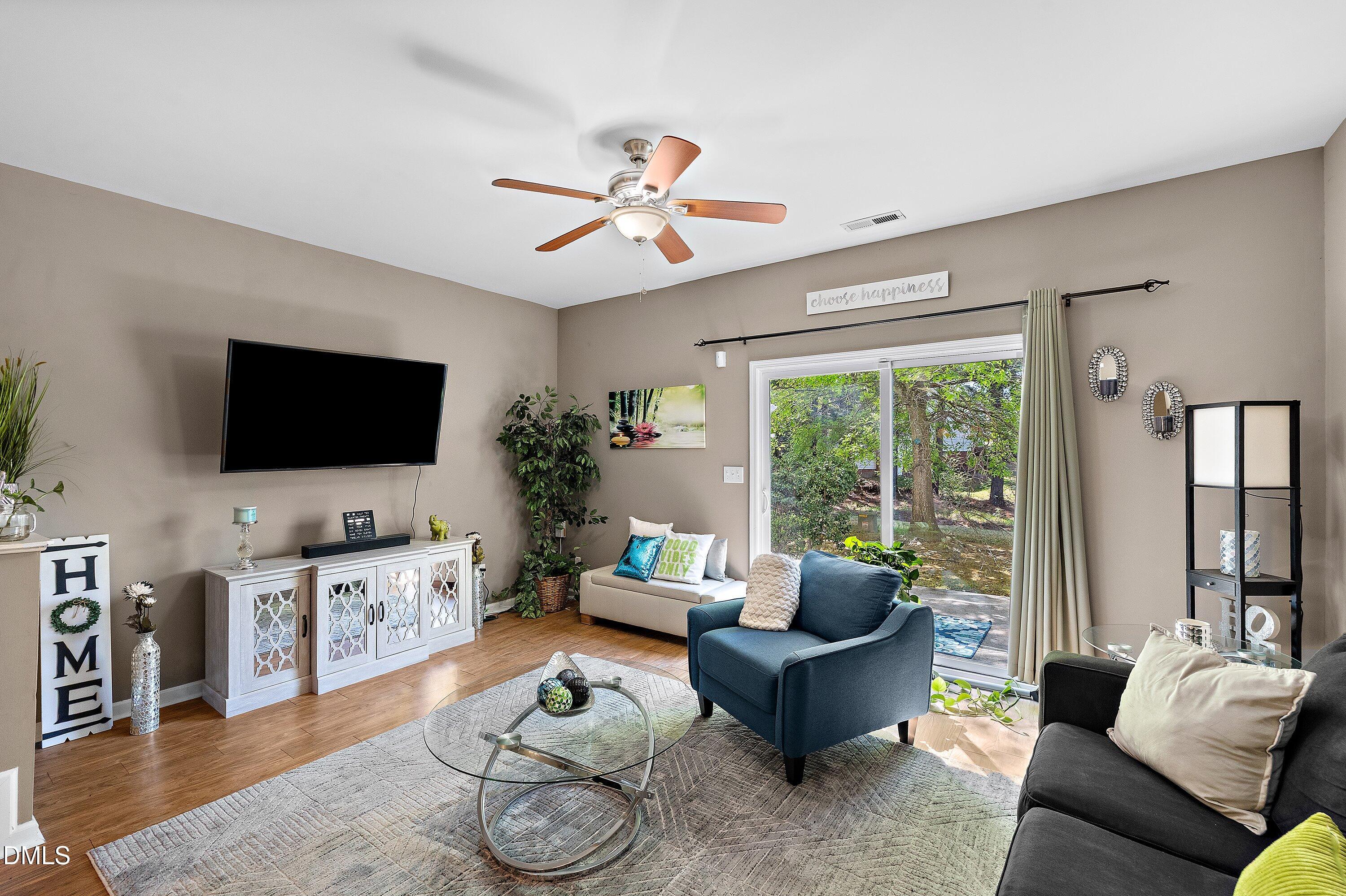 1210 Hadel Place Property Photo 17