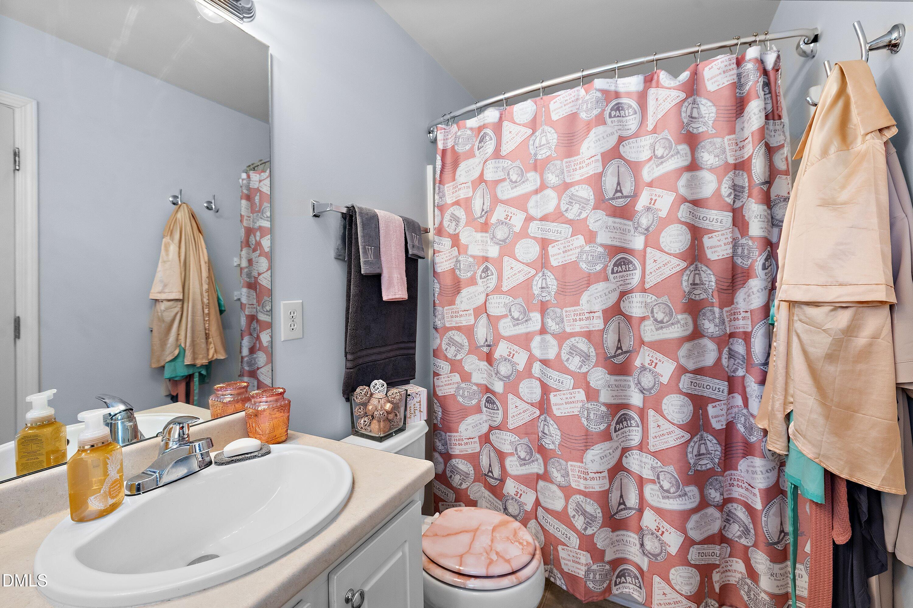 1210 Hadel Place Property Photo 25