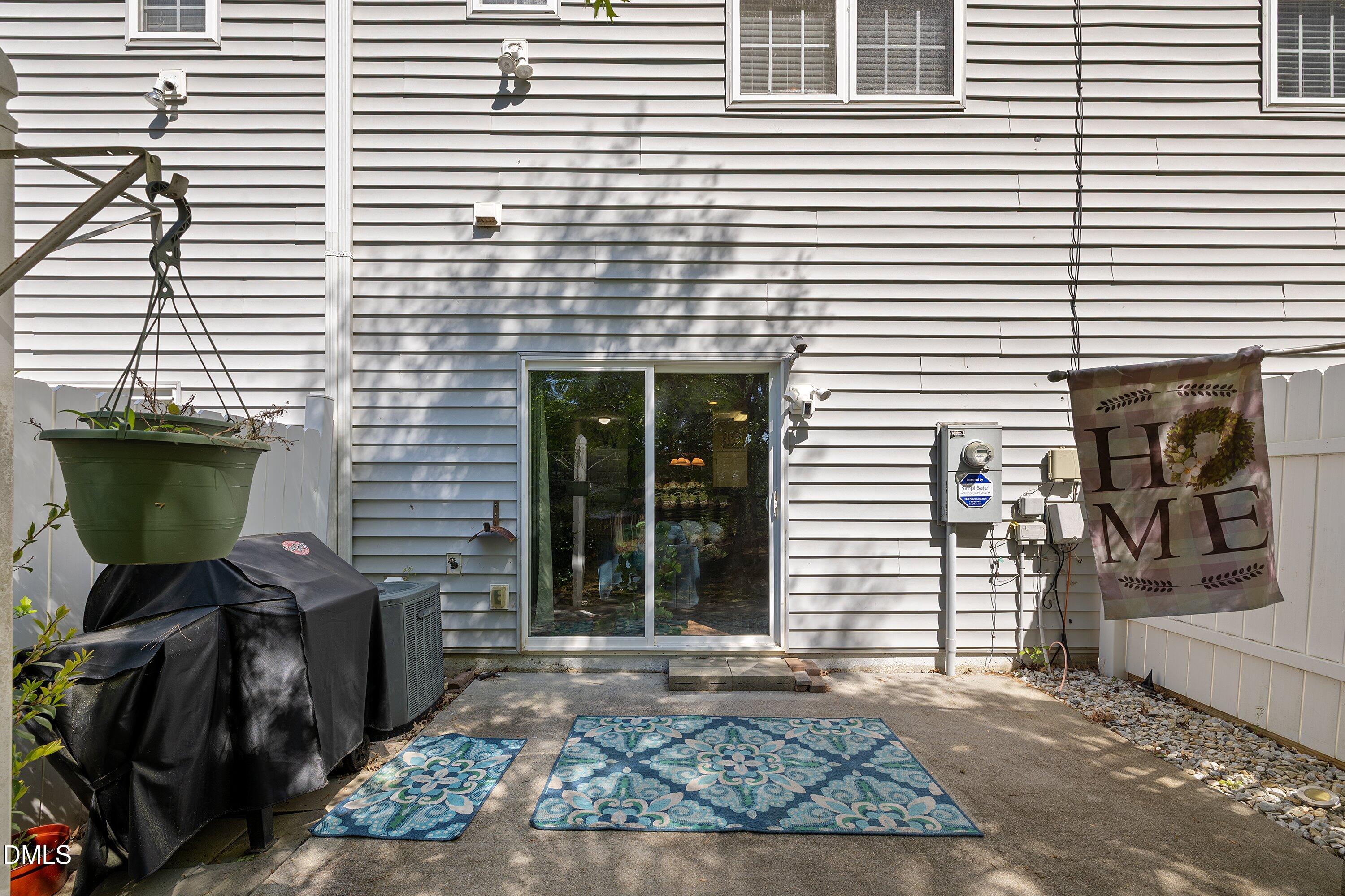 1210 Hadel Place Property Photo 32