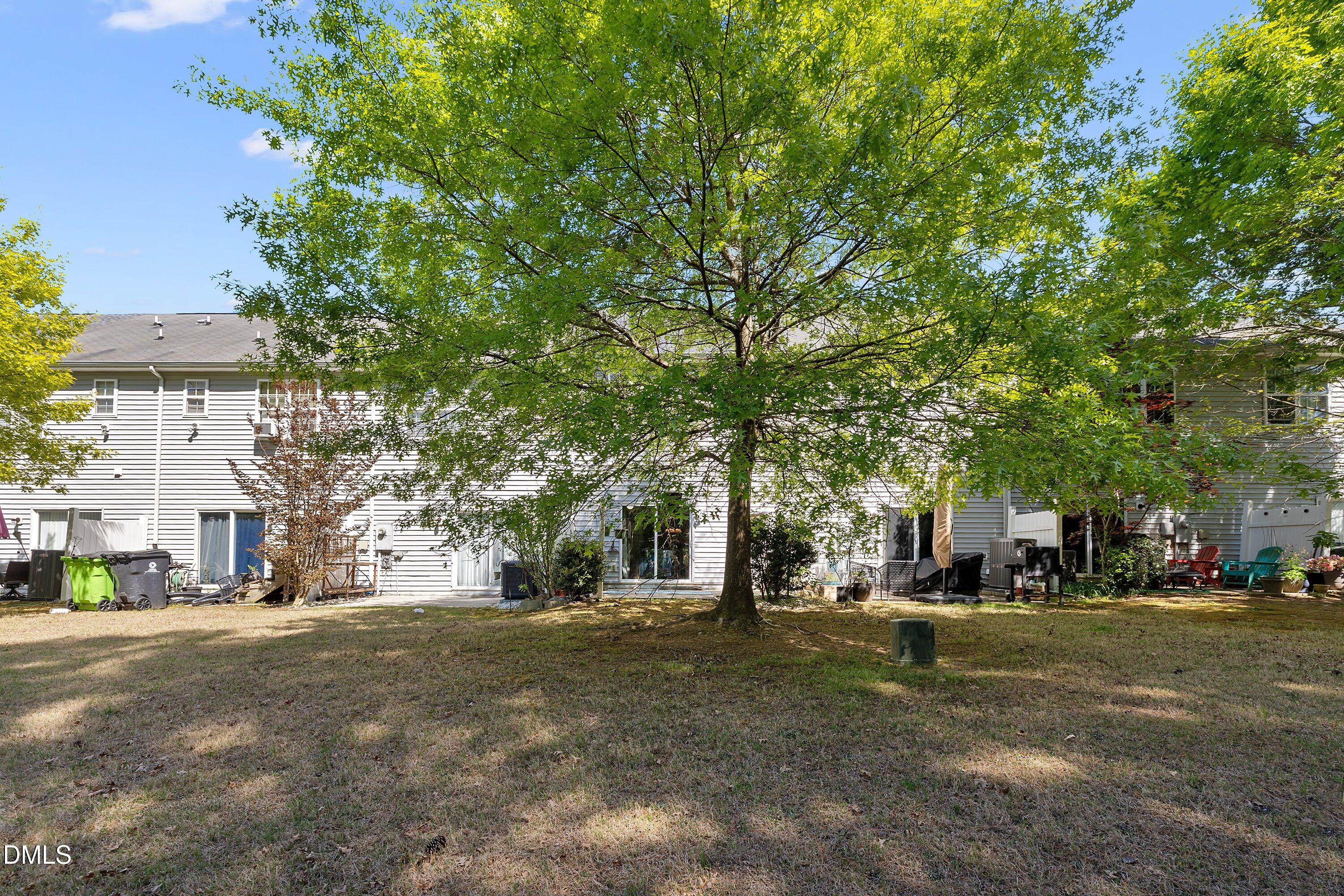 1210 Hadel Place Property Photo 35