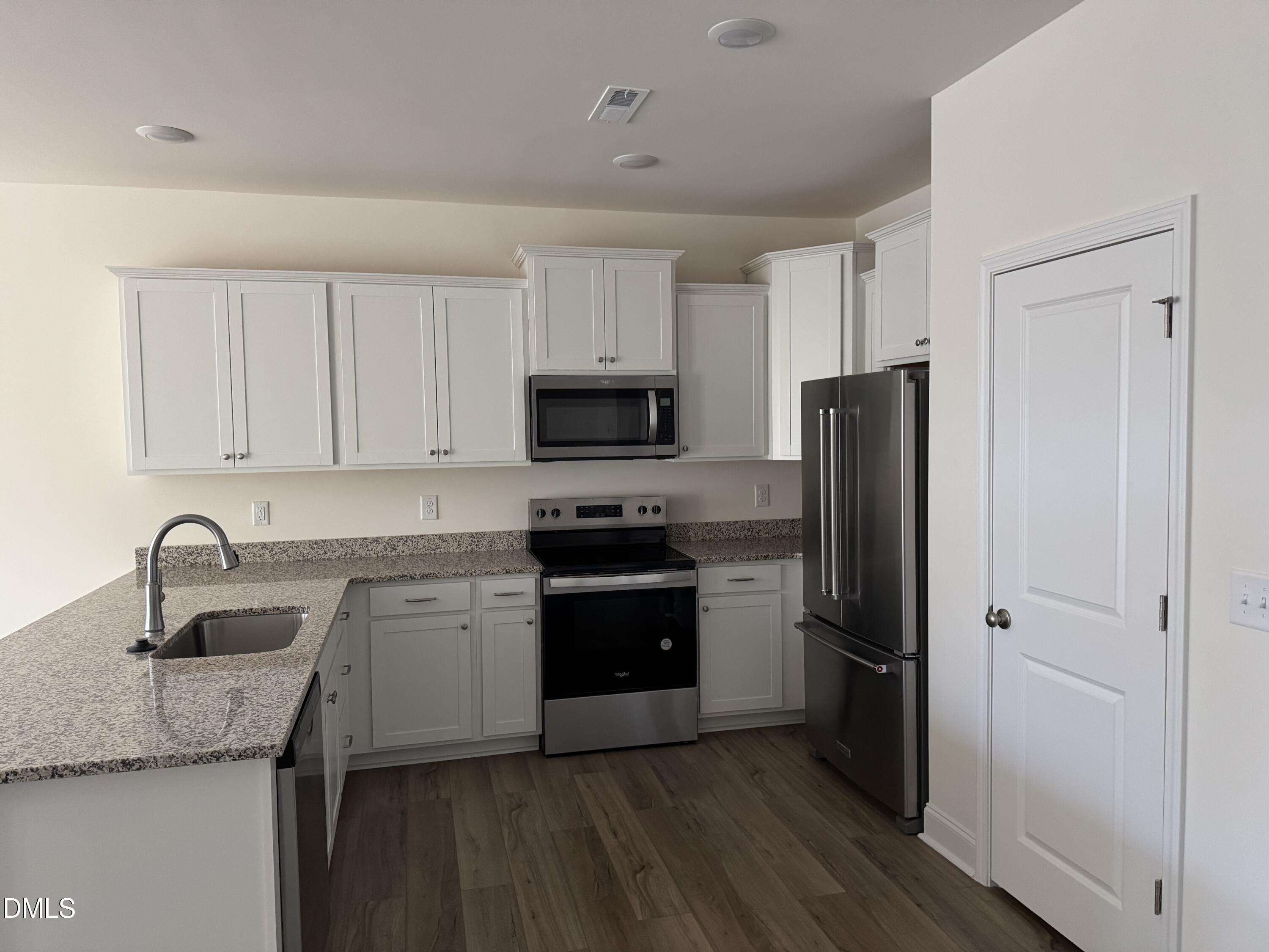 460 La Maison Avenue Property Photo 2