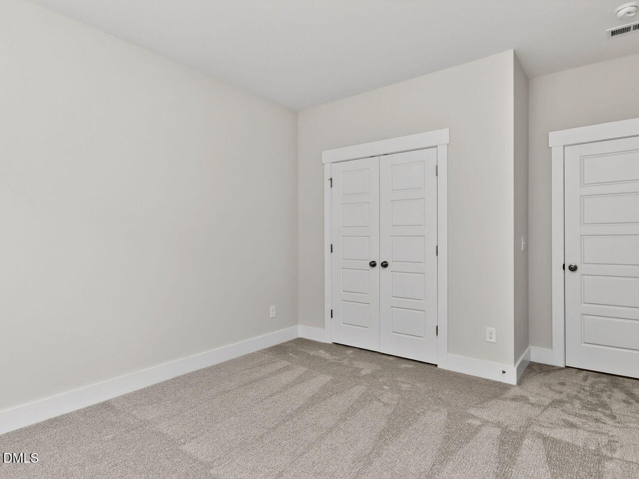 396 North Village Parkway Property Photo 22