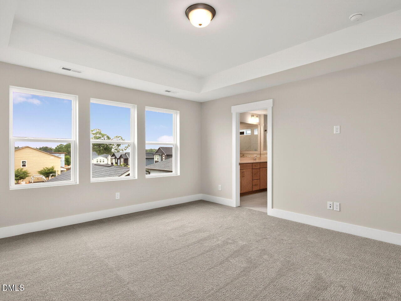 396 North Village Parkway Property Photo 27