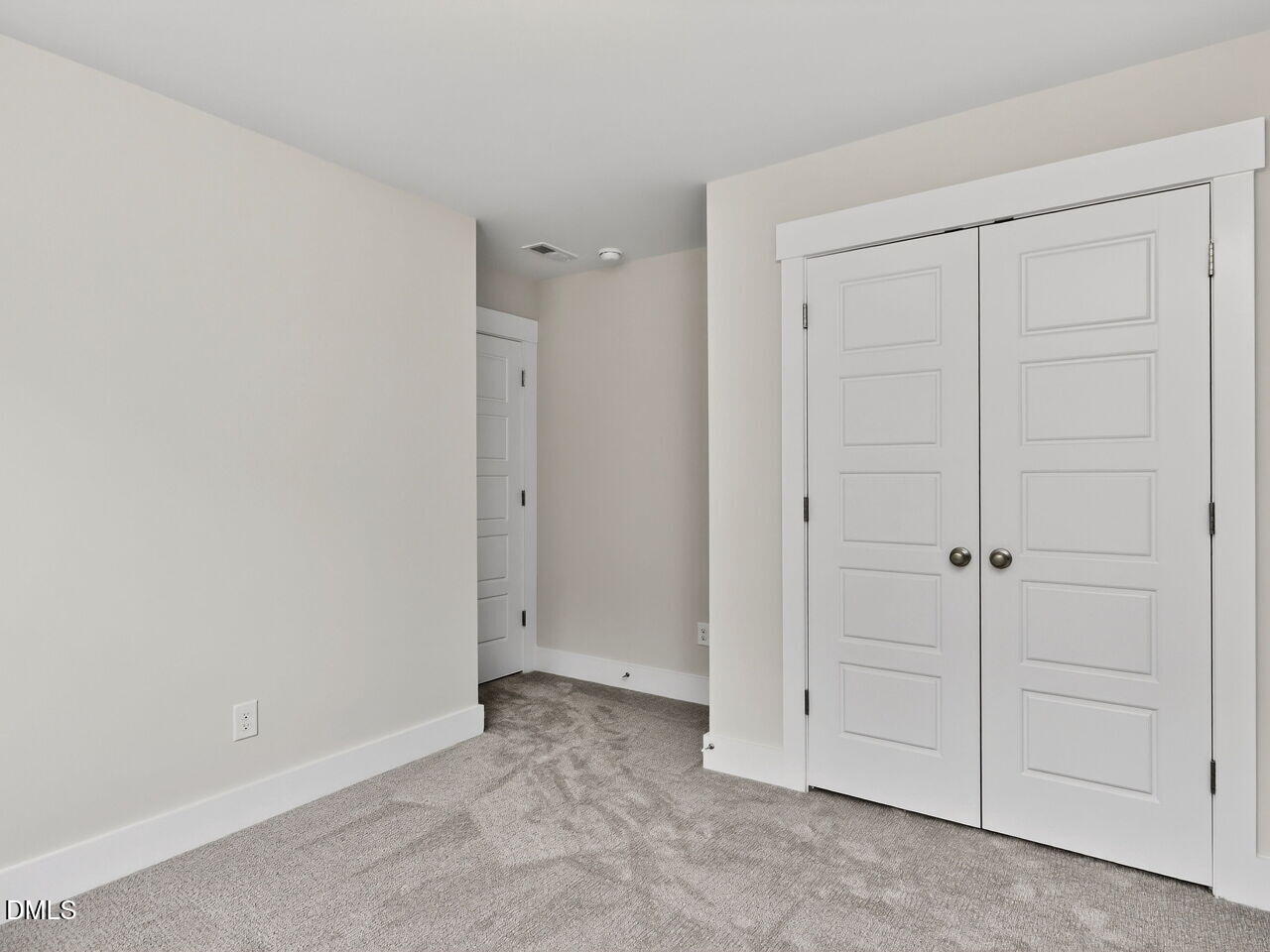 396 North Village Parkway Property Photo 34