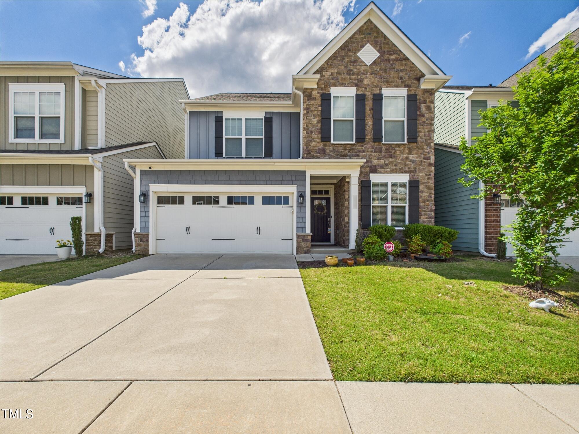 524 Rowanwood Way