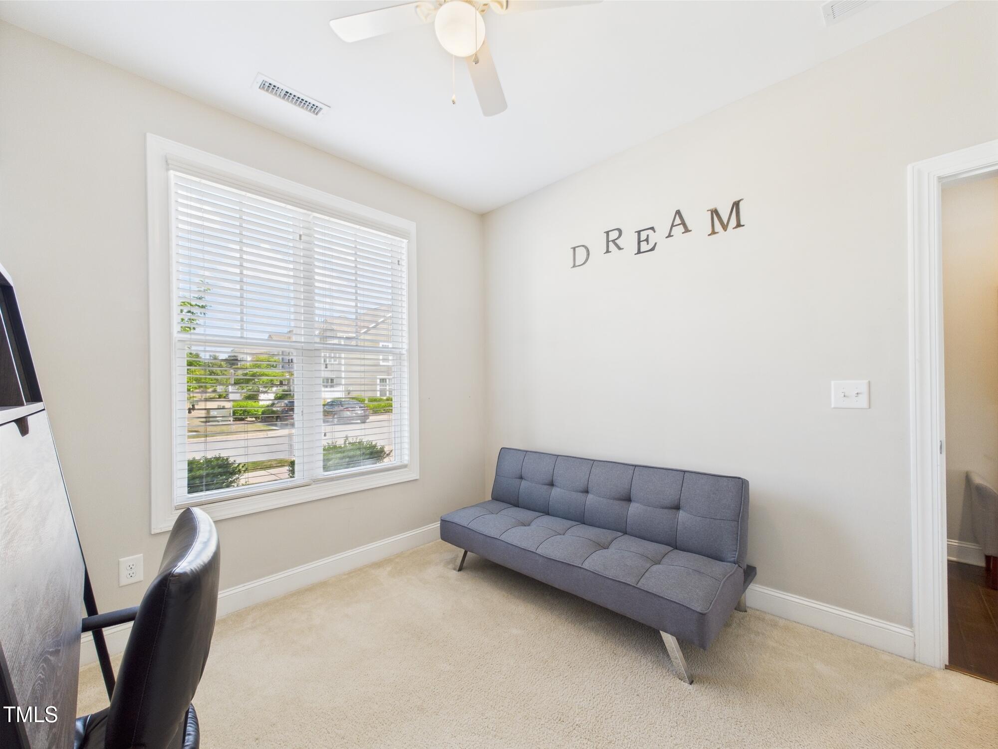 524 Rowanwood Way Property Photo 16