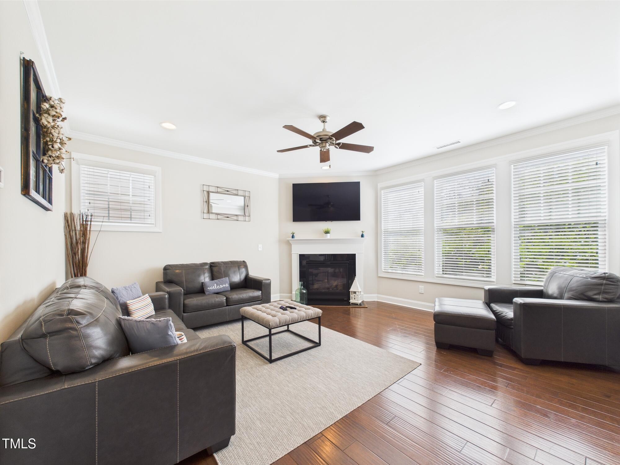 524 Rowanwood Way Property Photo 34