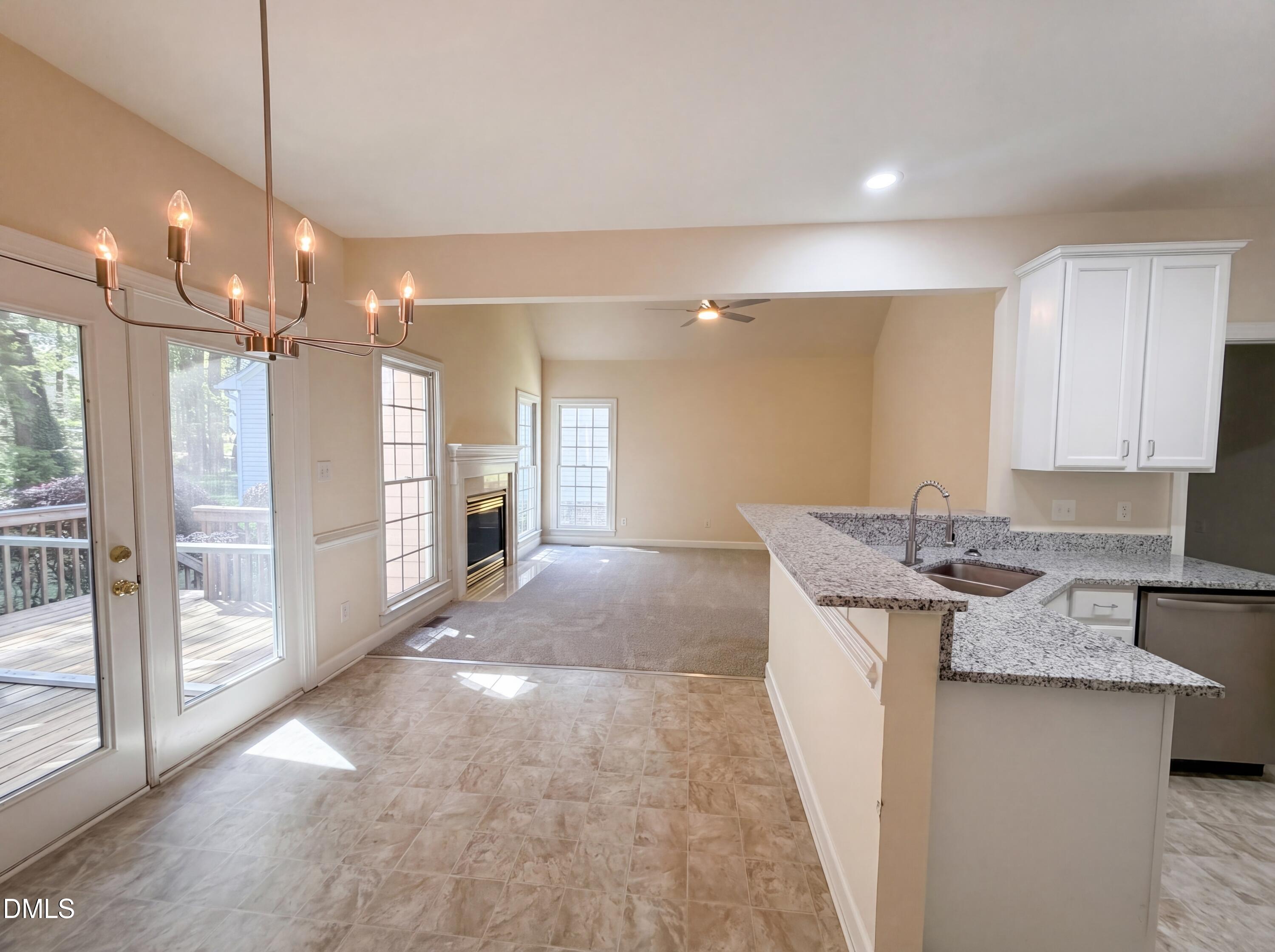 6128 Remington Lake Drive Property Photo 7
