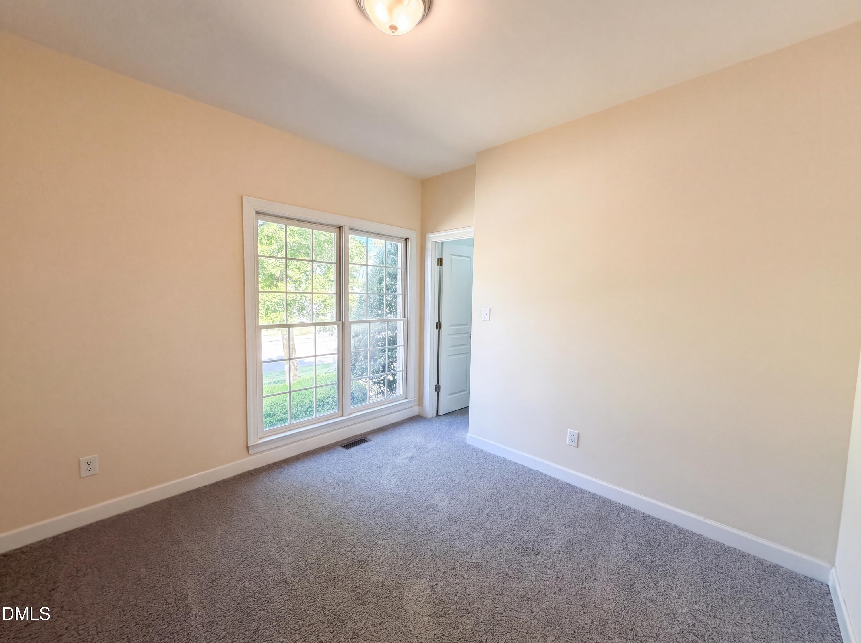 6128 Remington Lake Drive Property Photo 12