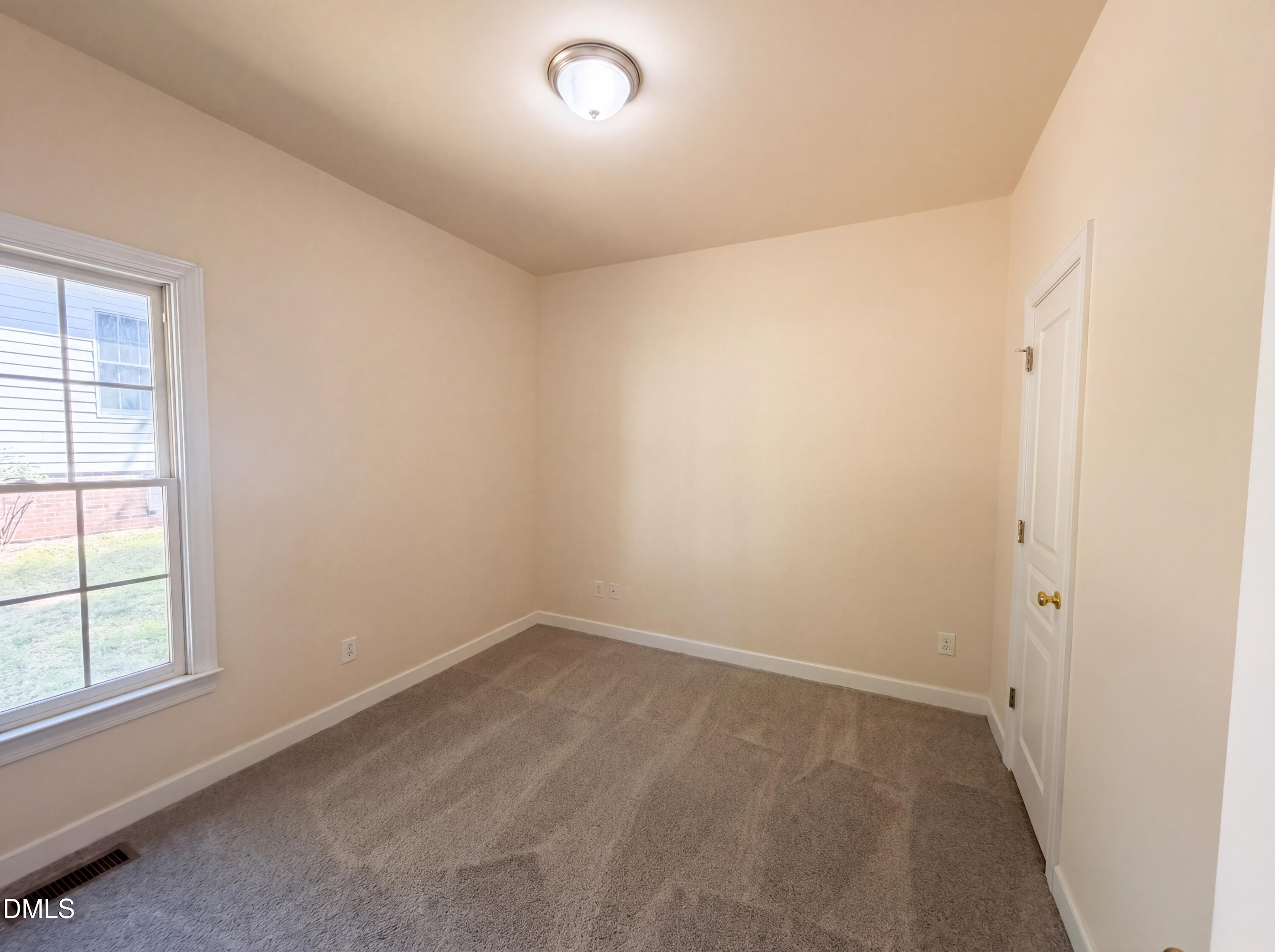6128 Remington Lake Drive Property Photo 13