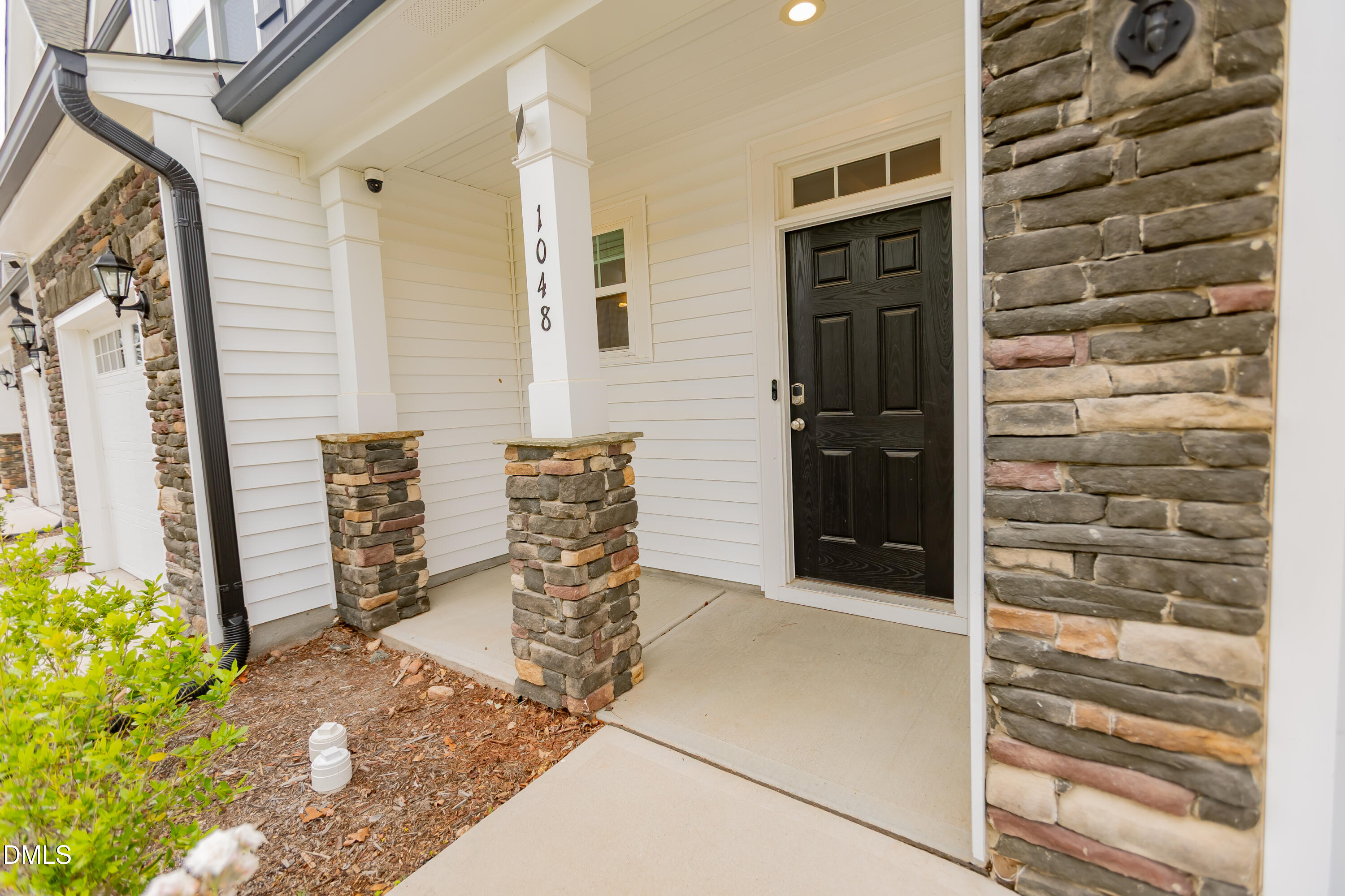 1048 Arbor Edge Lane Property Photo 5