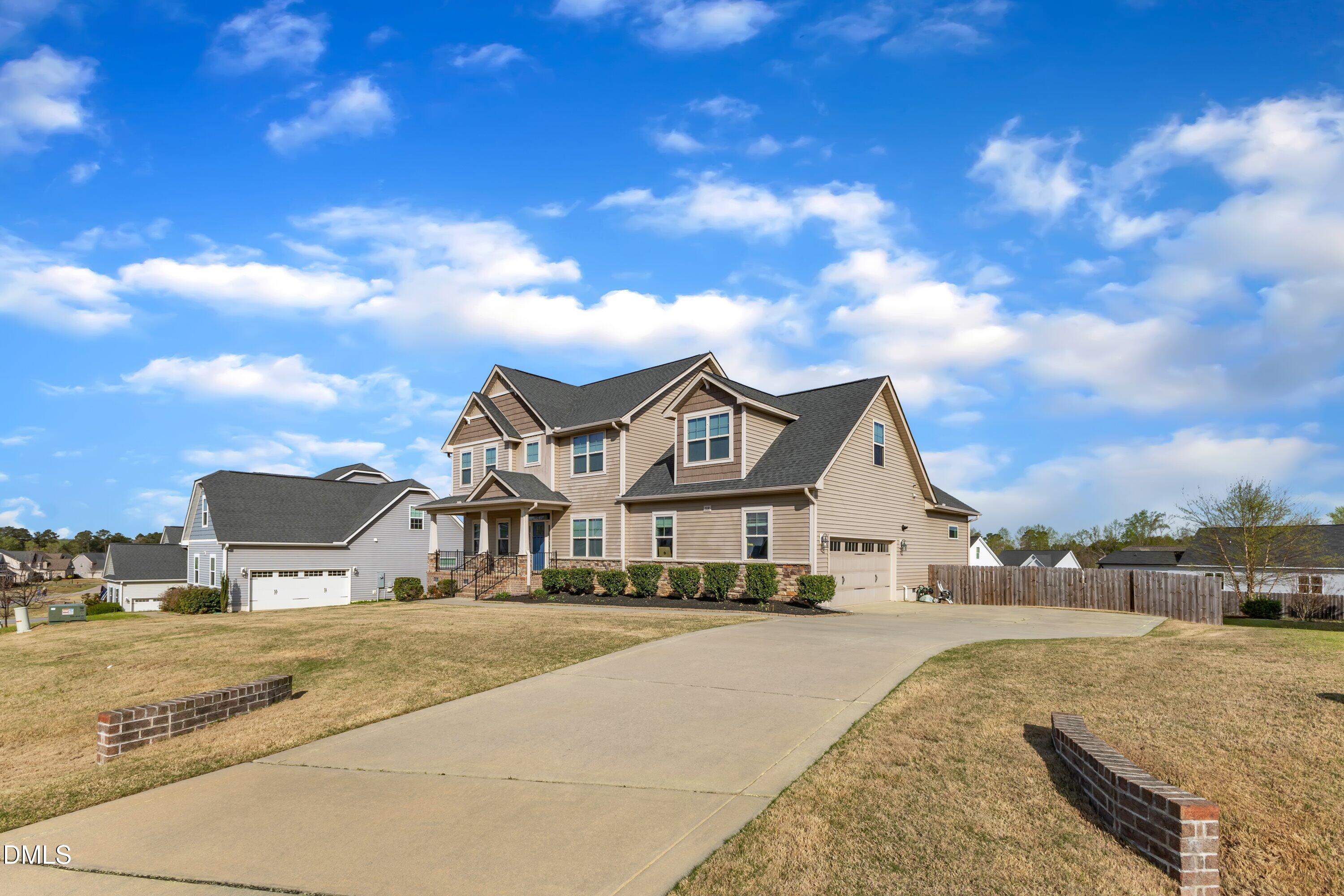 208 Tarkenton Court Property Photo 2
