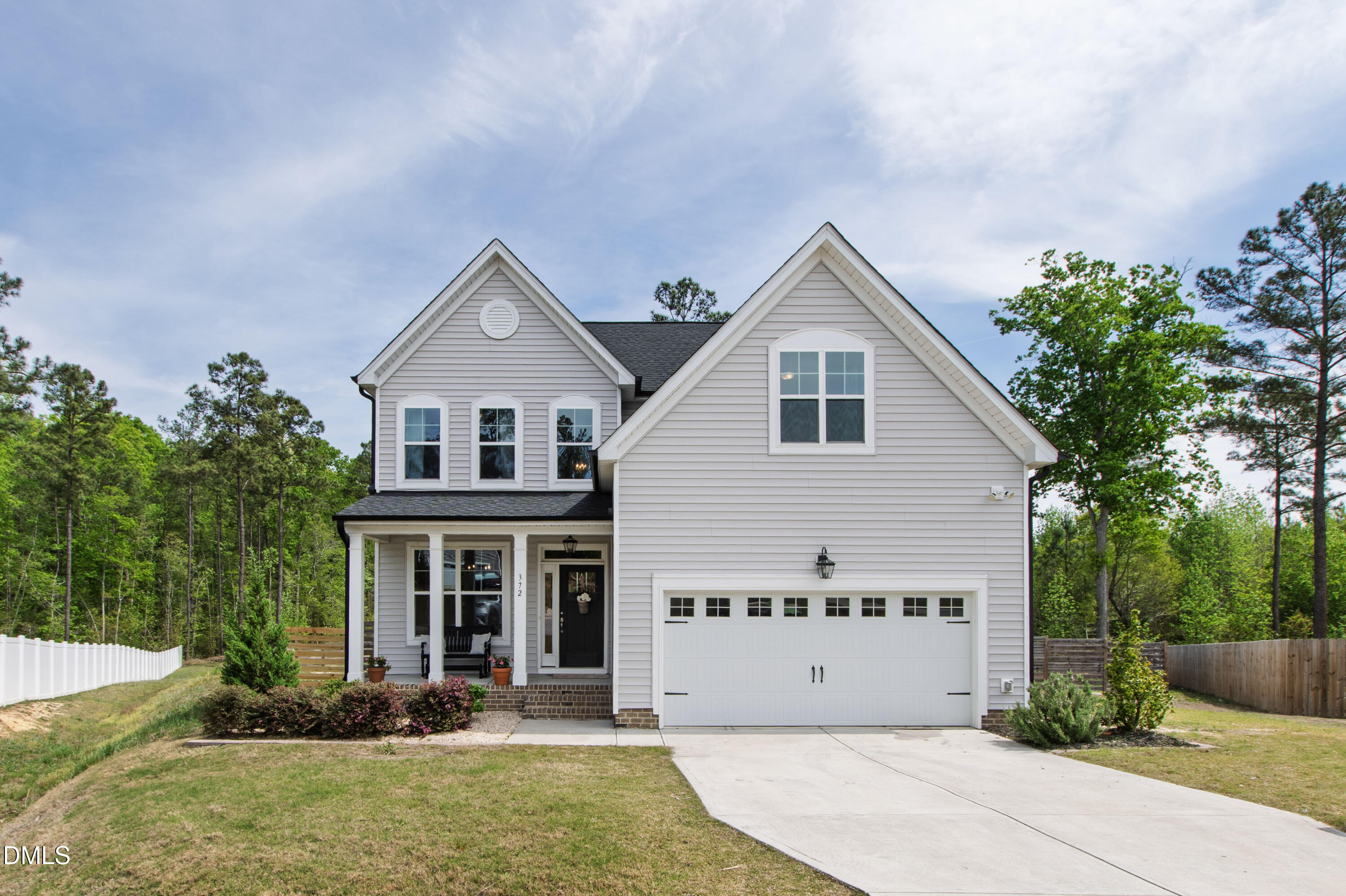 372 Nickleby Way Property Photo 4