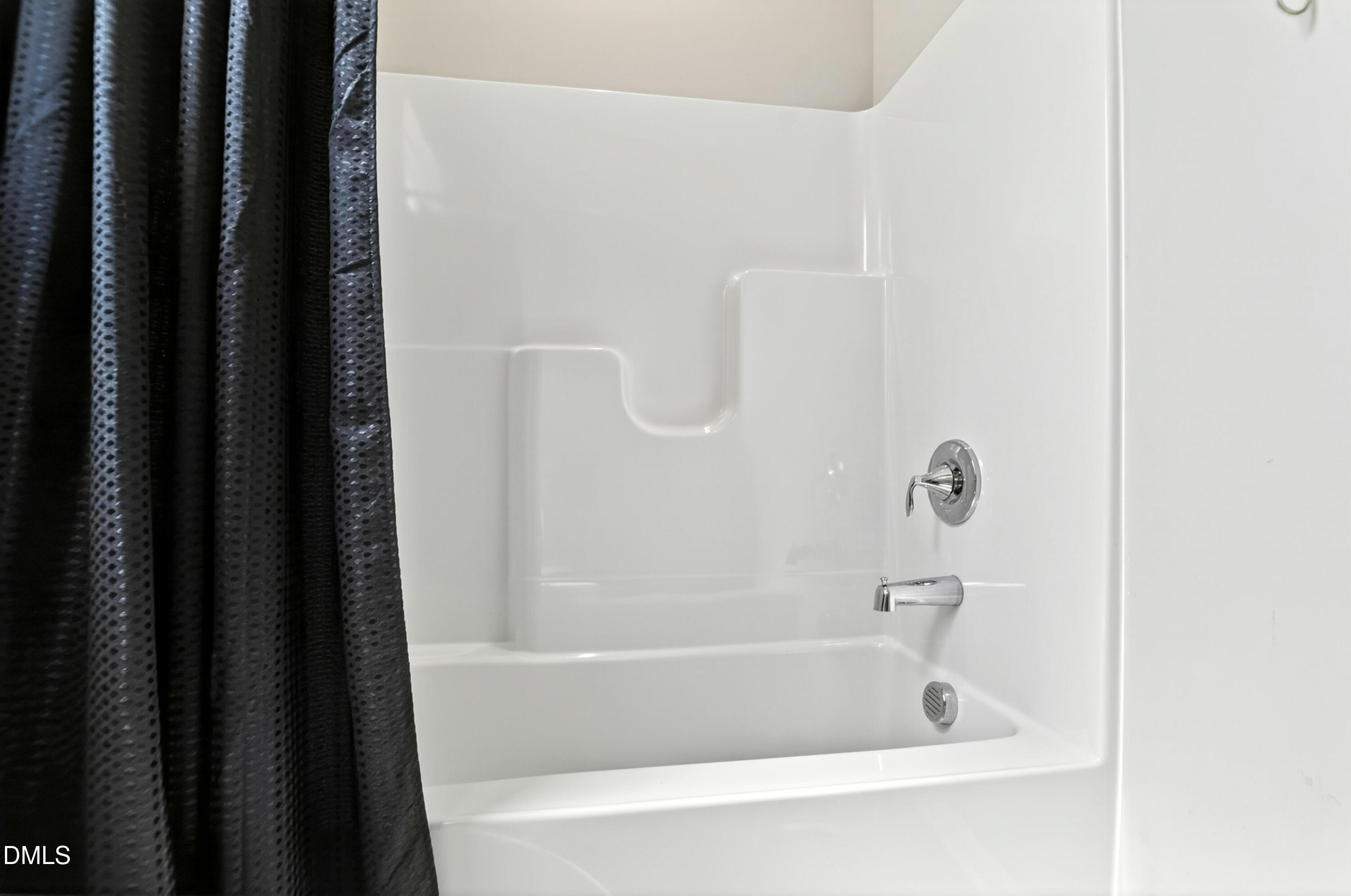372 Nickleby Way Property Photo 40