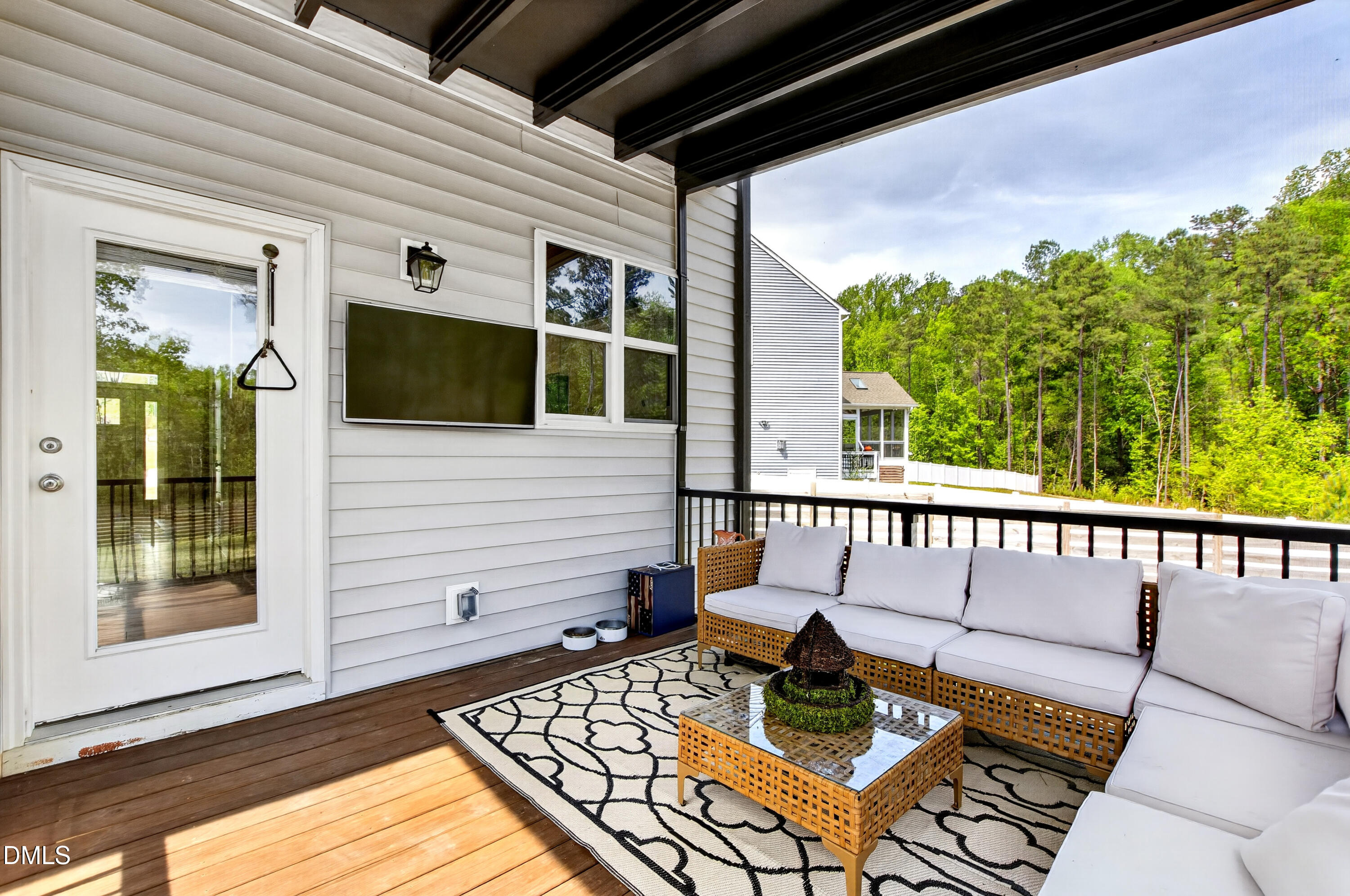 372 Nickleby Way Property Photo 42
