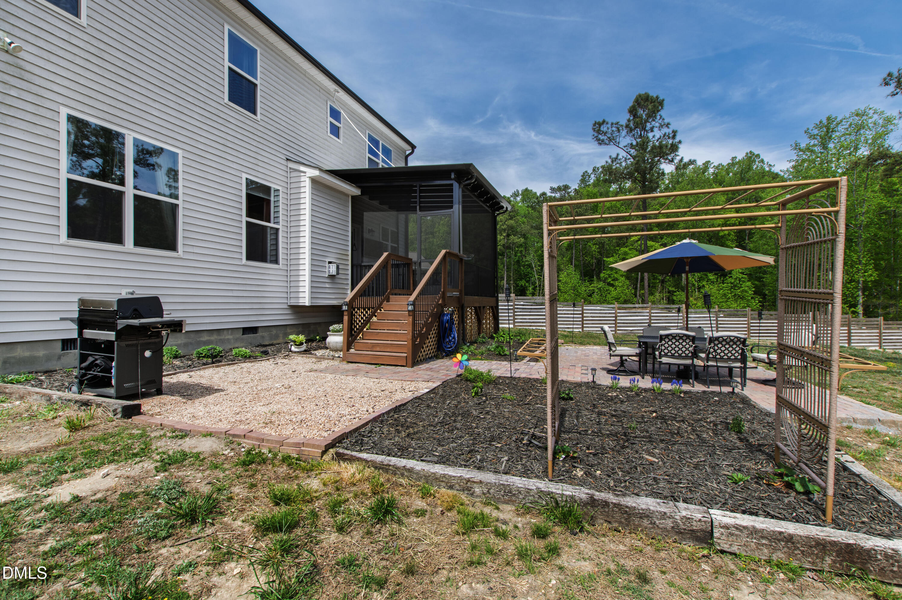 372 Nickleby Way Property Photo 45