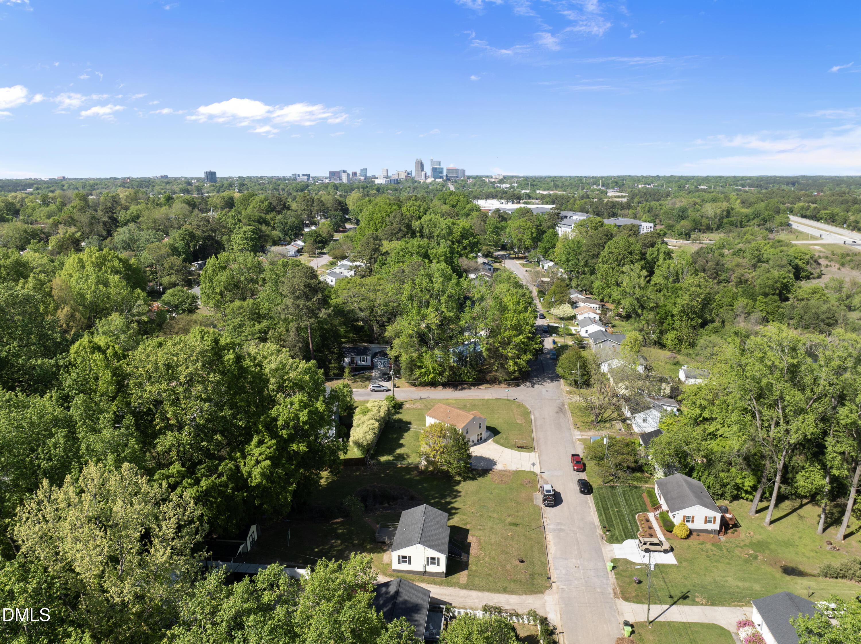 2810 Newbold Street Property Photo 5