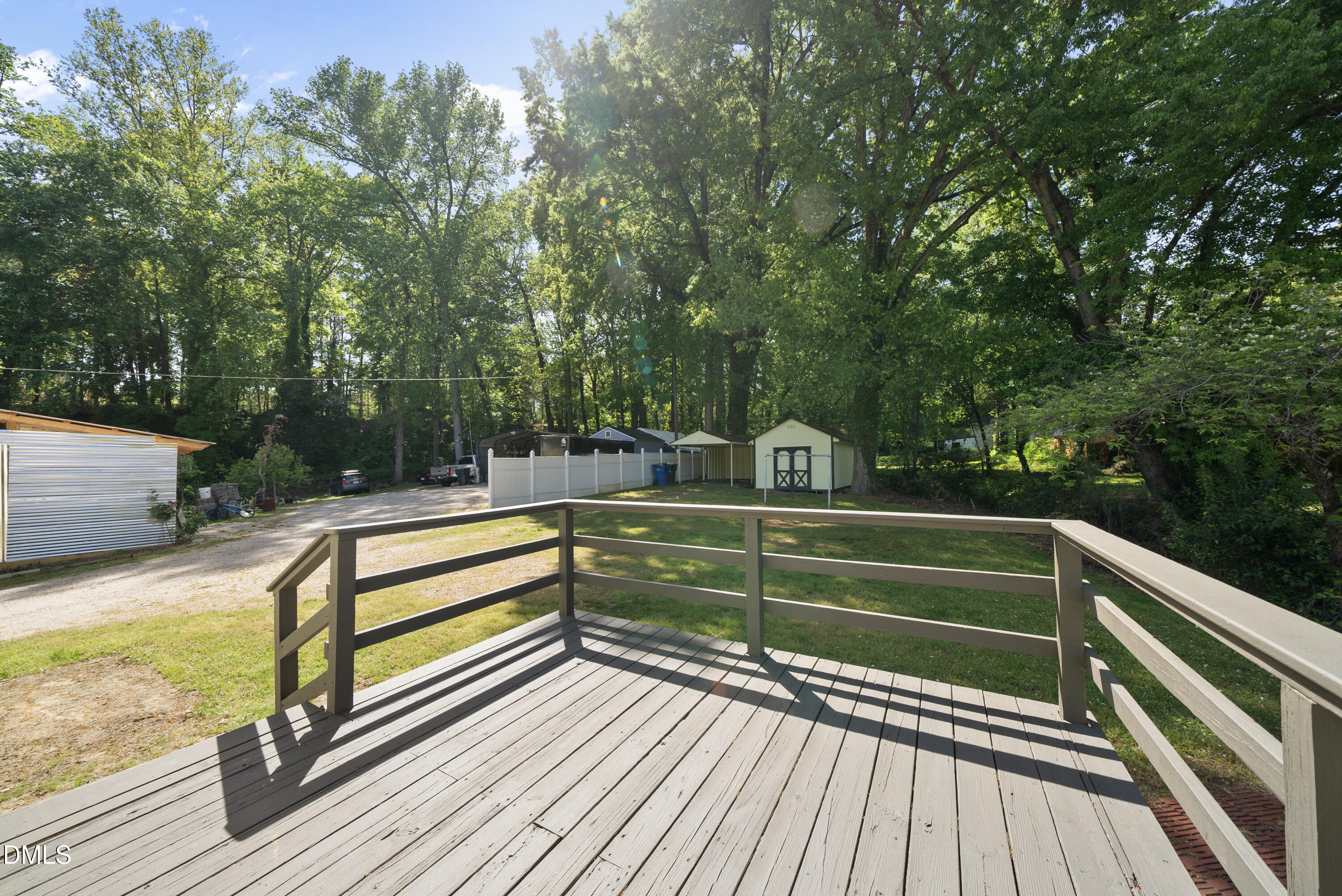 2810 Newbold Street Property Photo 15