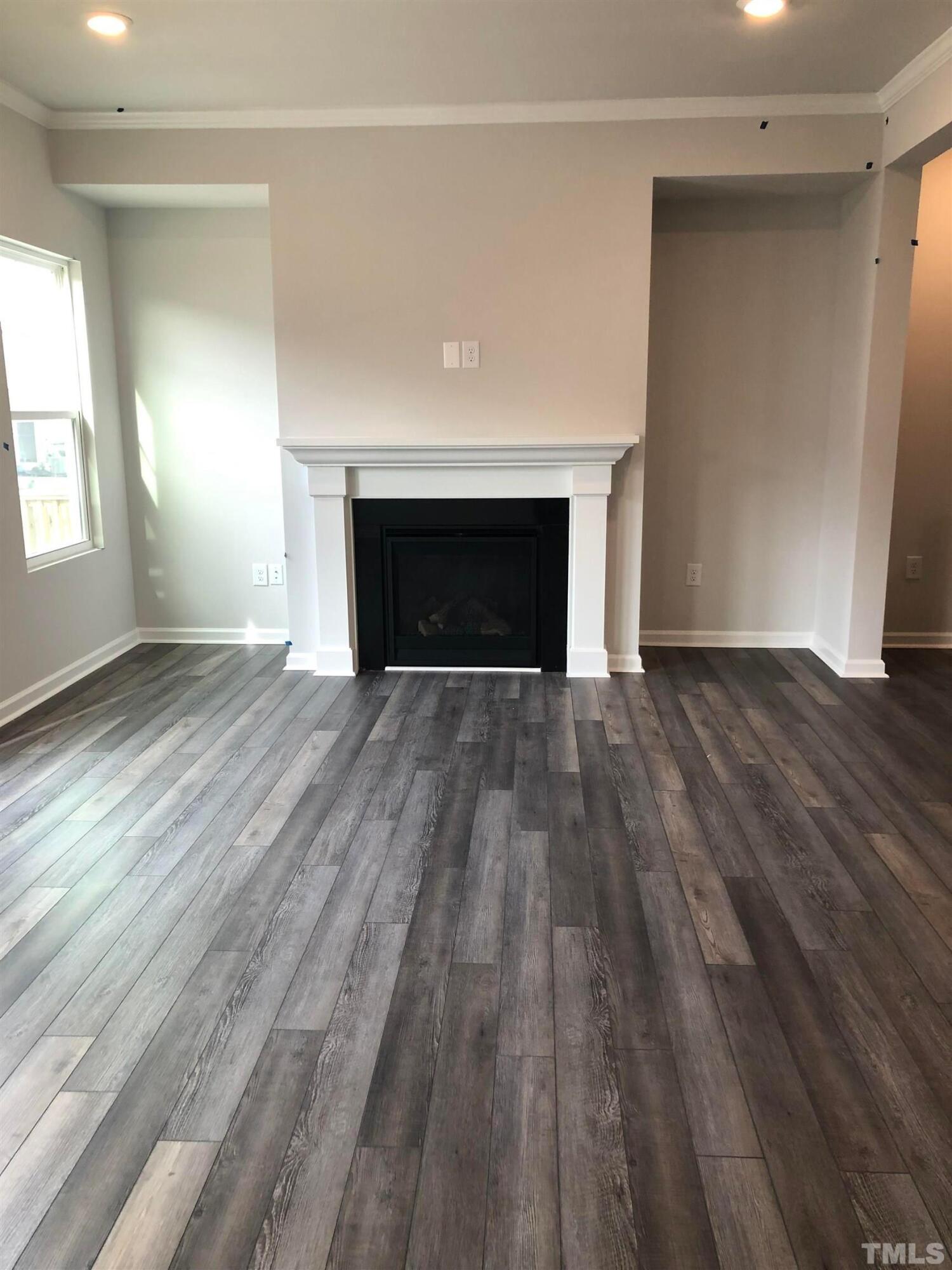 1424 Rosepine Drive Property Photo 8