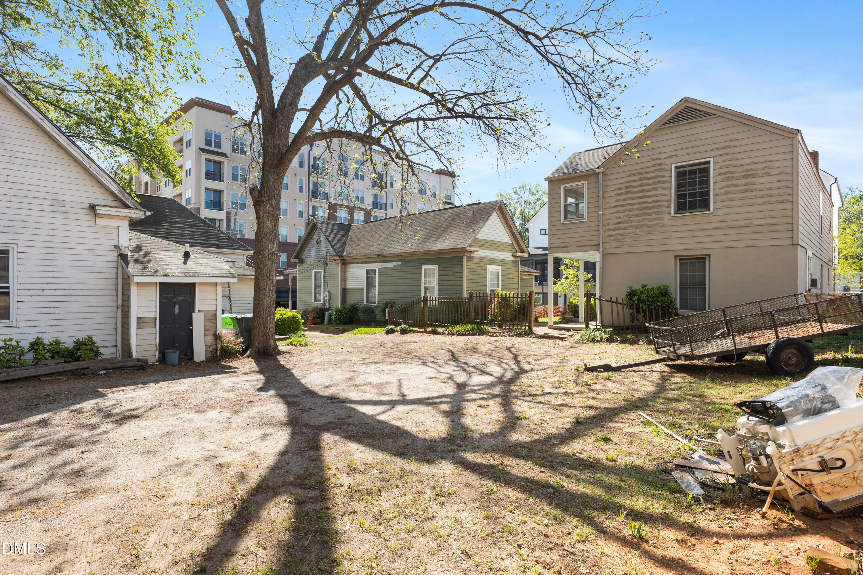 407 & 411 N Boylan Avenue Property Photo 10