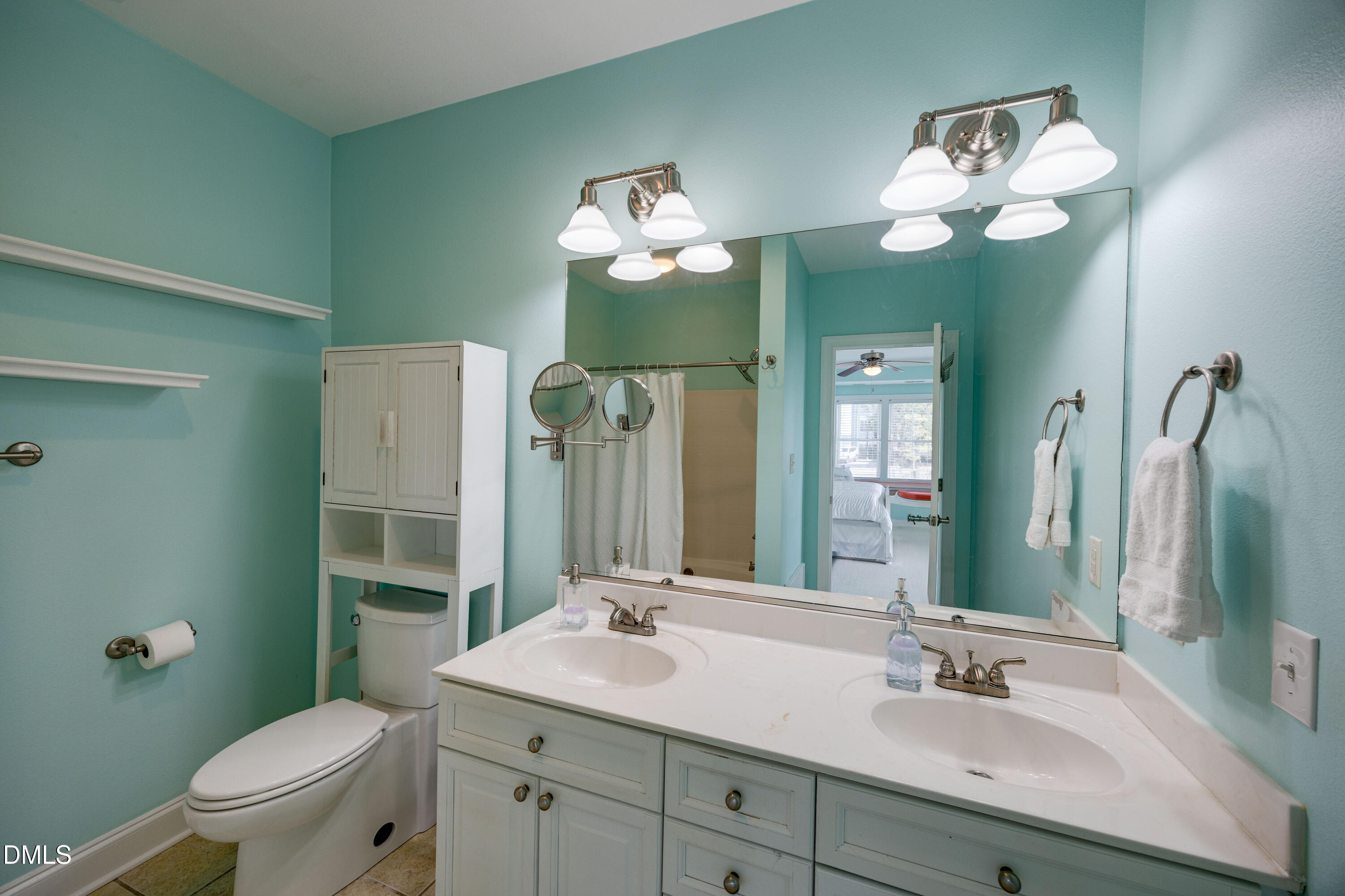 1101 Day Beacon Drive Property Photo 8
