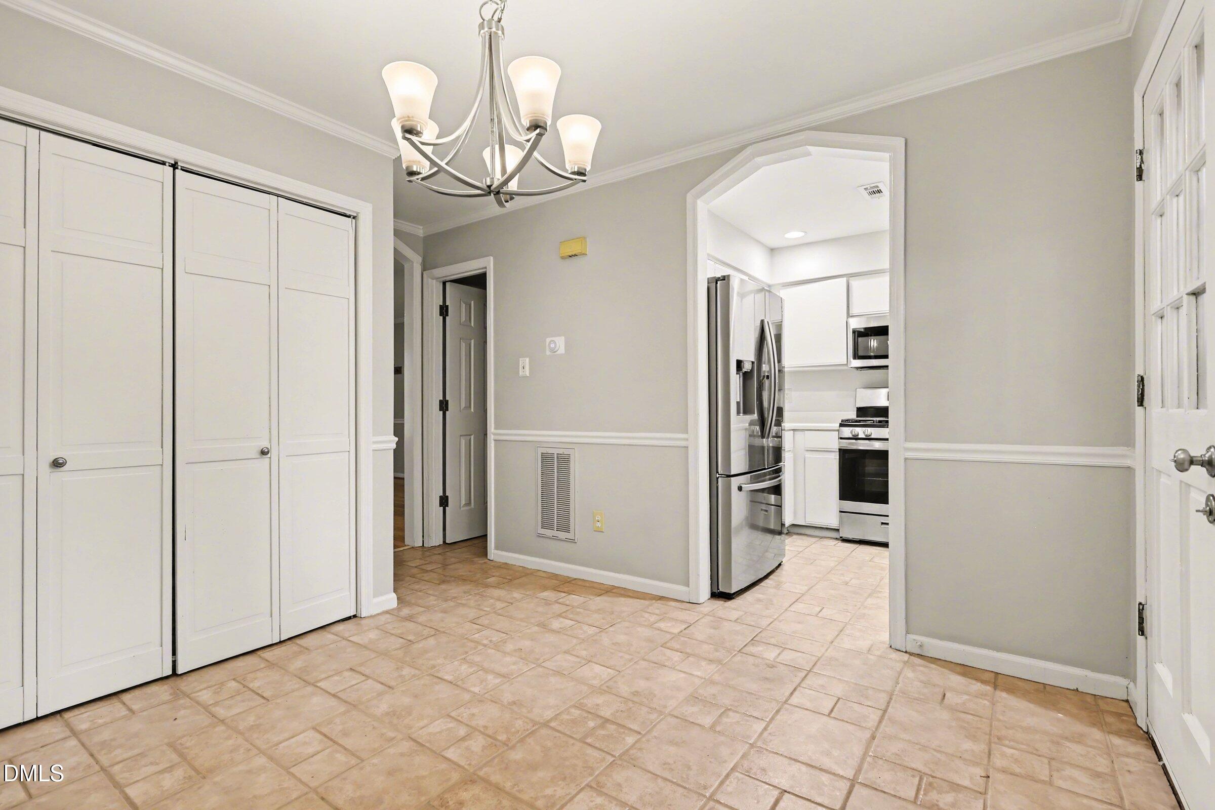 5645 Hamstead Crossing Property Photo 10