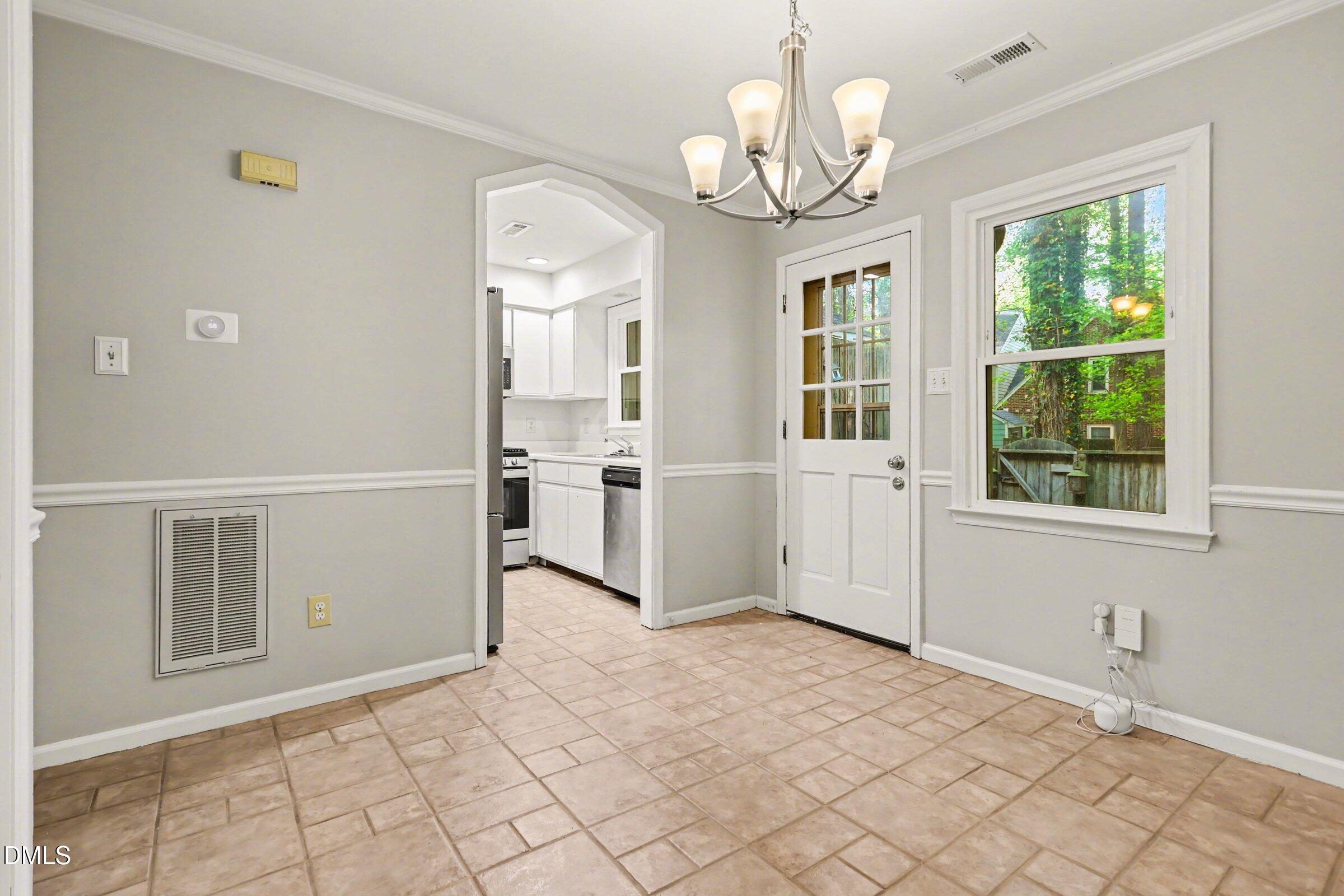 5645 Hamstead Crossing Property Photo 13