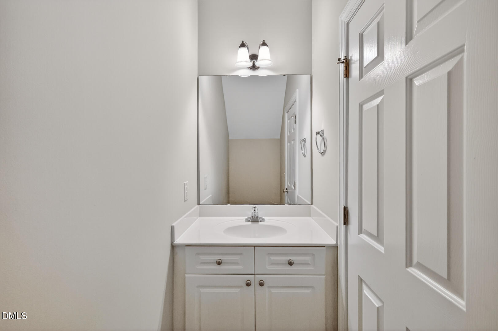 203 Sir William Lane Property Photo 18