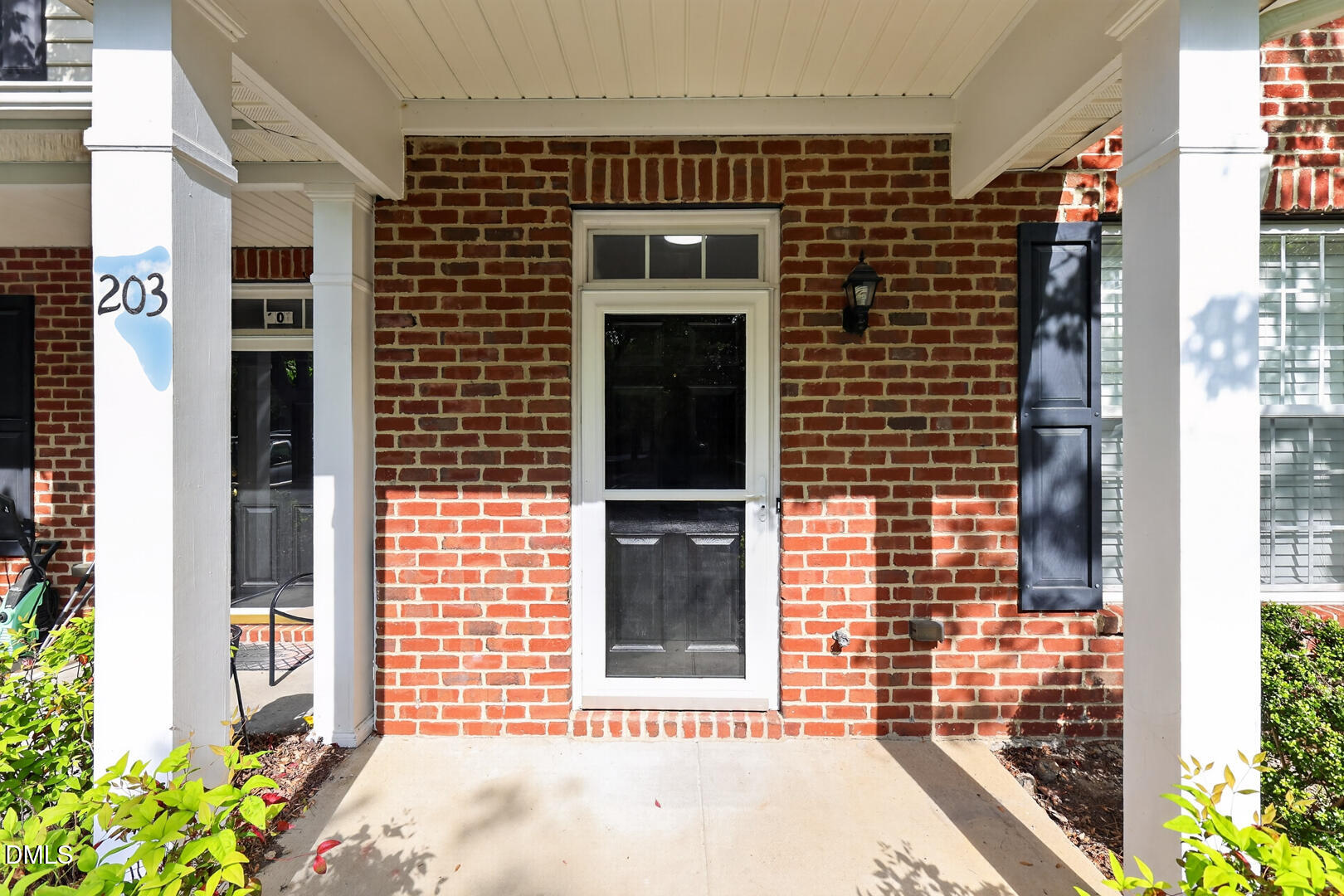 203 Sir William Lane Property Photo 37