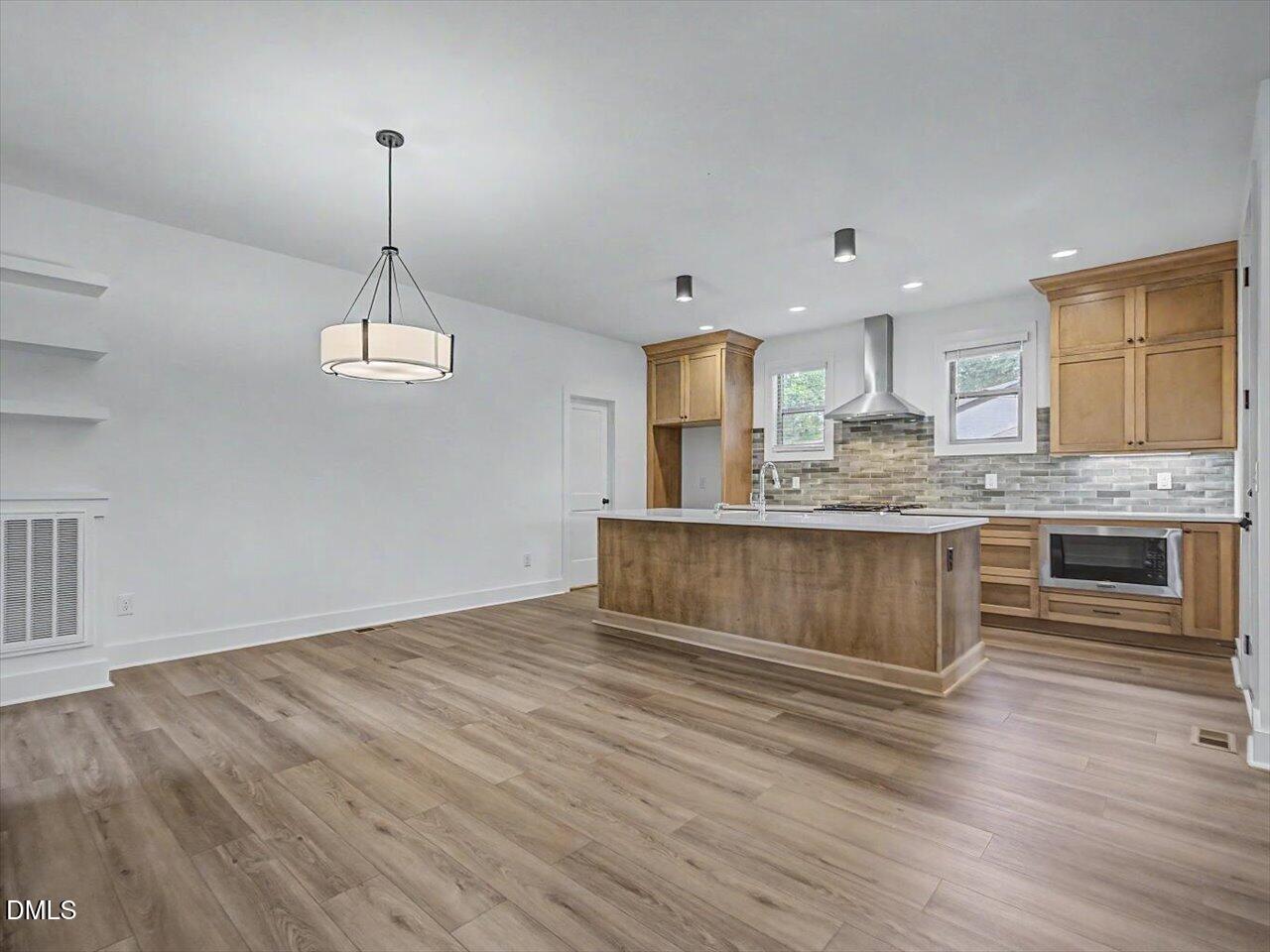 2308 Broad Street Property Photo 7