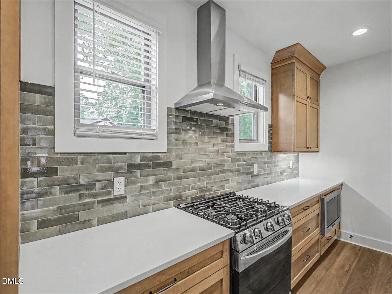 2308 Broad Street Property Photo 8
