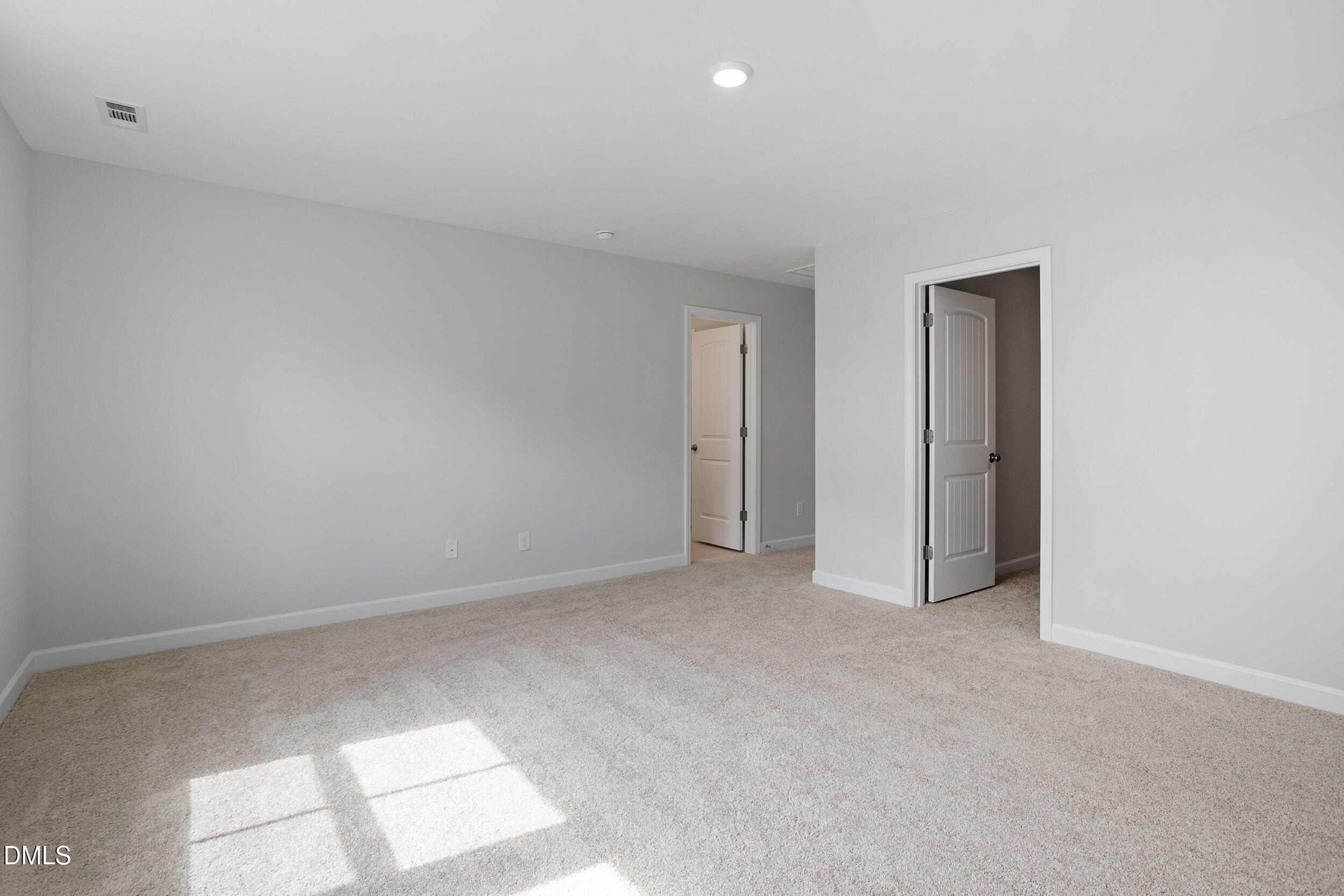 443 White Oak Garden Way 329 Property Photo 16